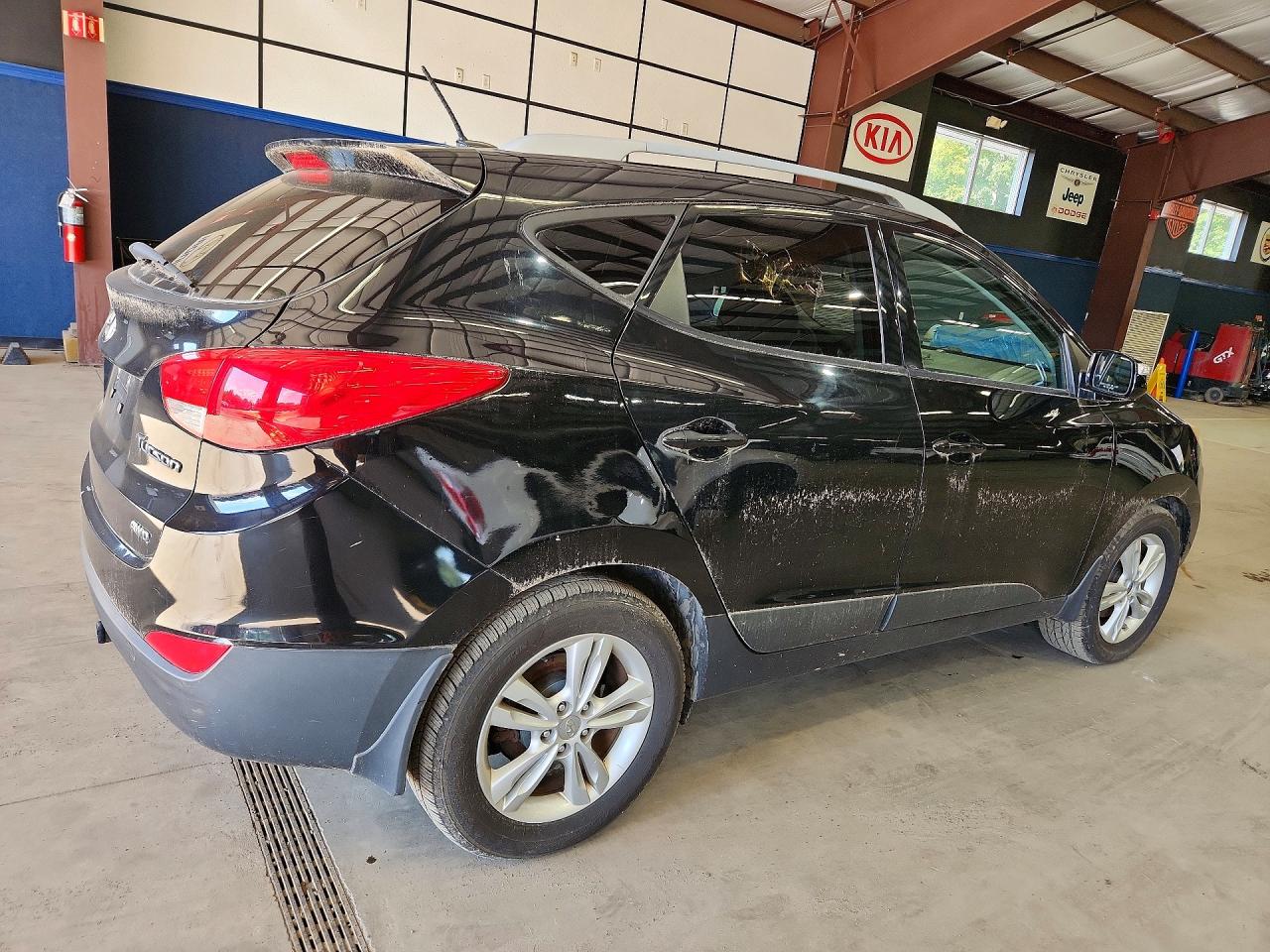 2013 Hyundai Tucson Gls Black vin: KM8JUCAC6DU670939