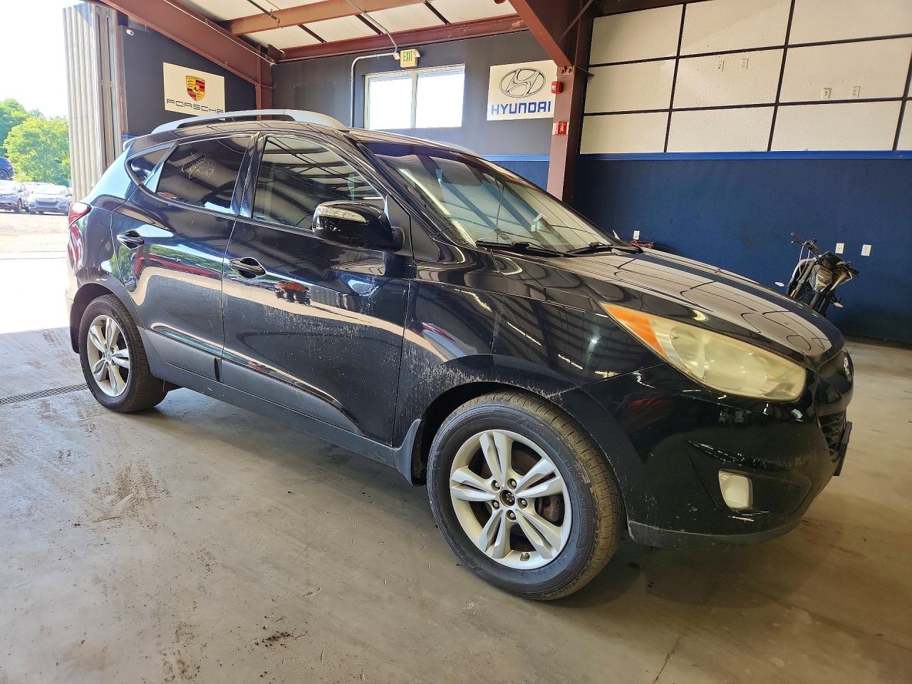 2013 Hyundai Tucson Gls Black vin: KM8JUCAC6DU670939