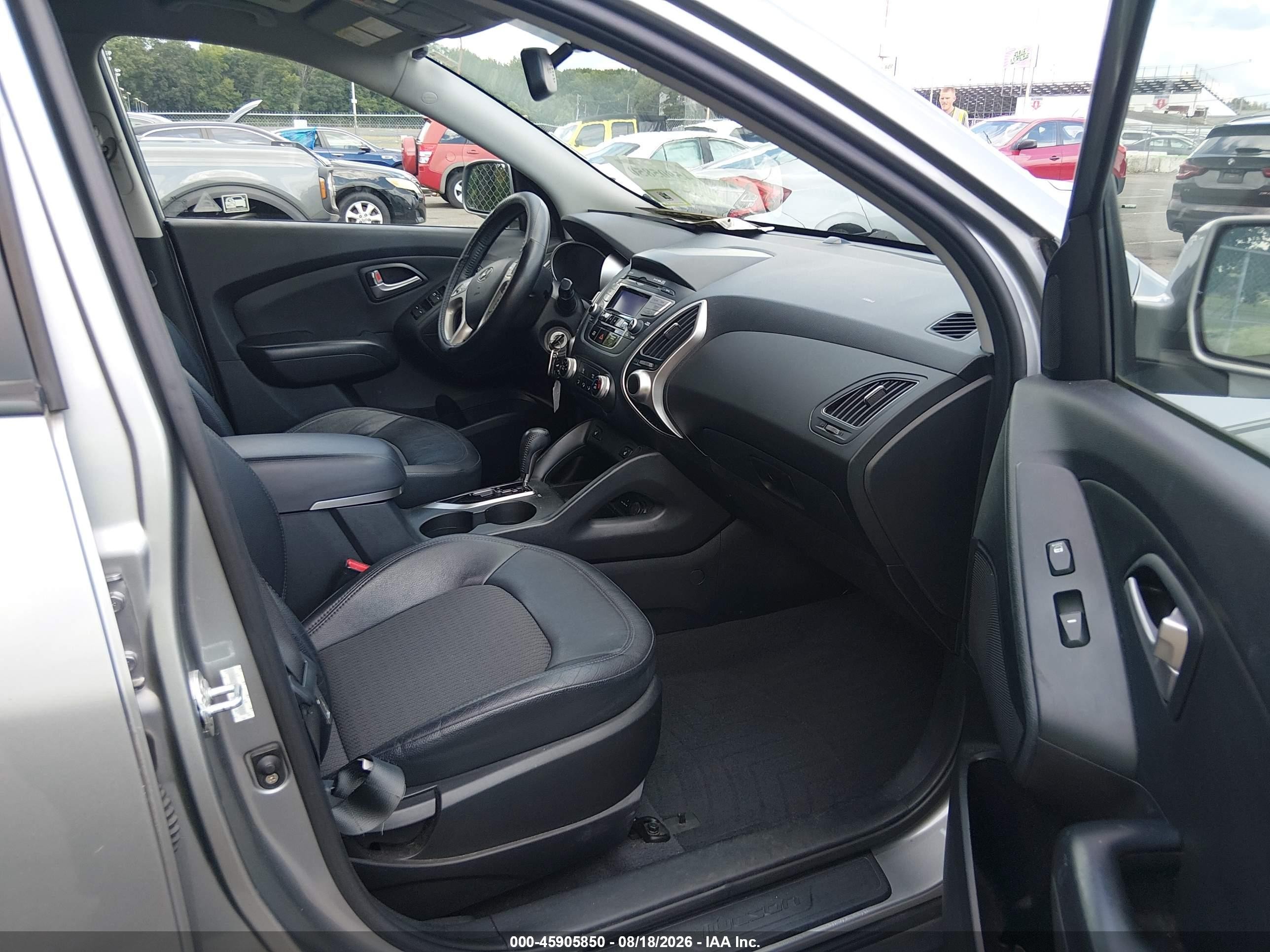 2013 Hyundai Tucson Gls Silver vin: KM8JUCAC6DU677972