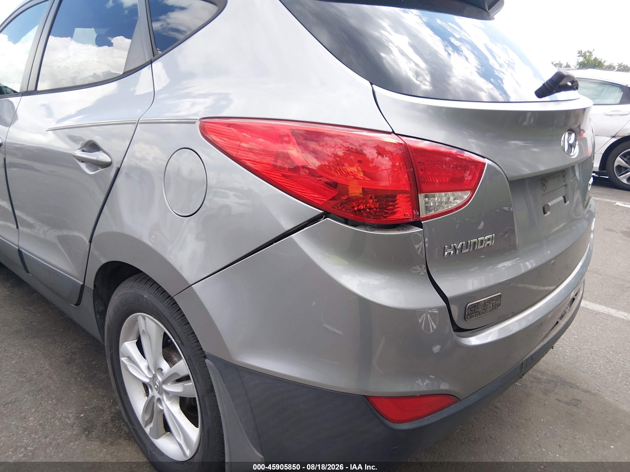 2013 Hyundai Tucson Gls Silver vin: KM8JUCAC6DU677972
