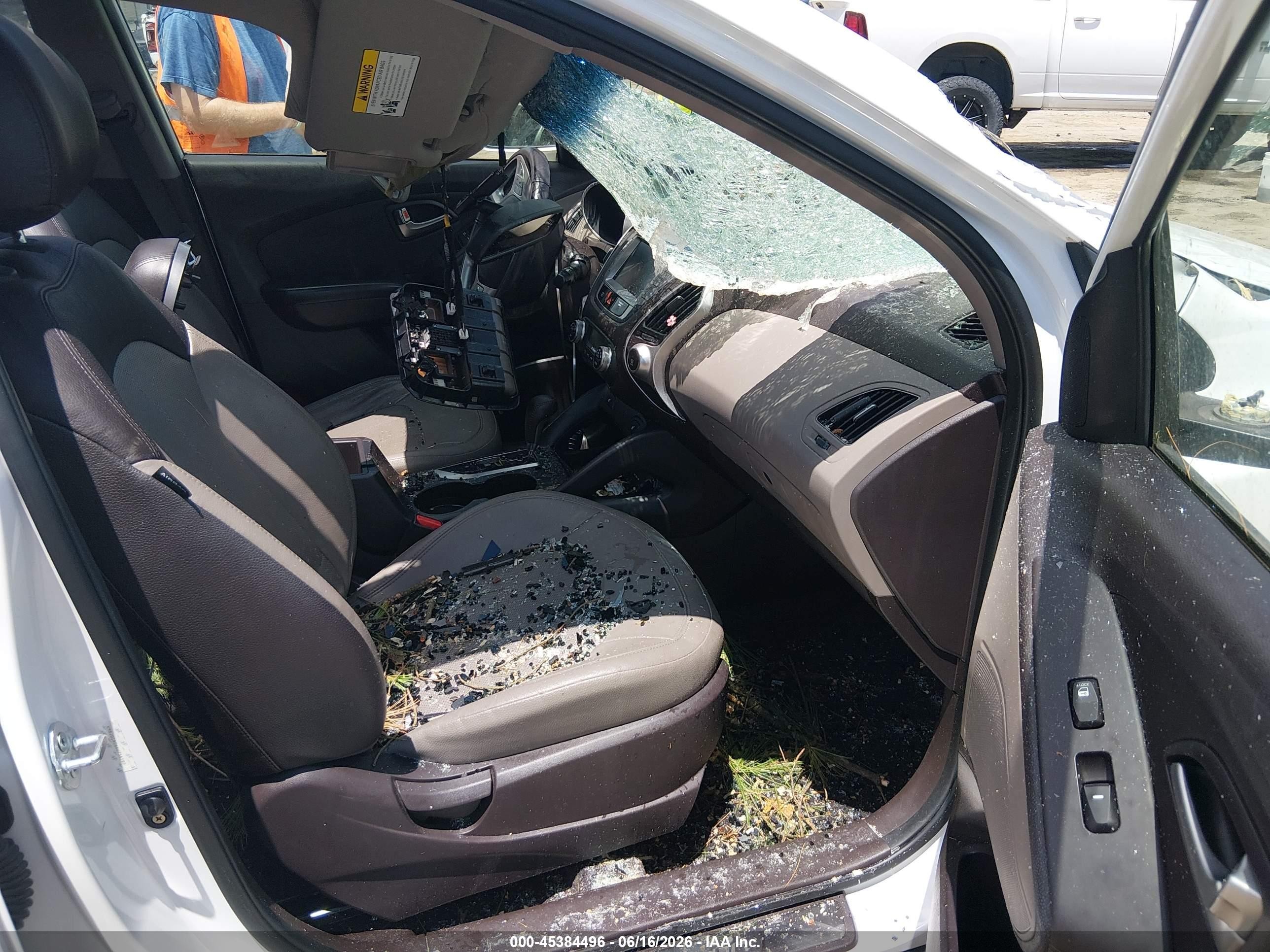 2013 Hyundai Tucson Limited Белый vin: KM8JUCAC6DU756199