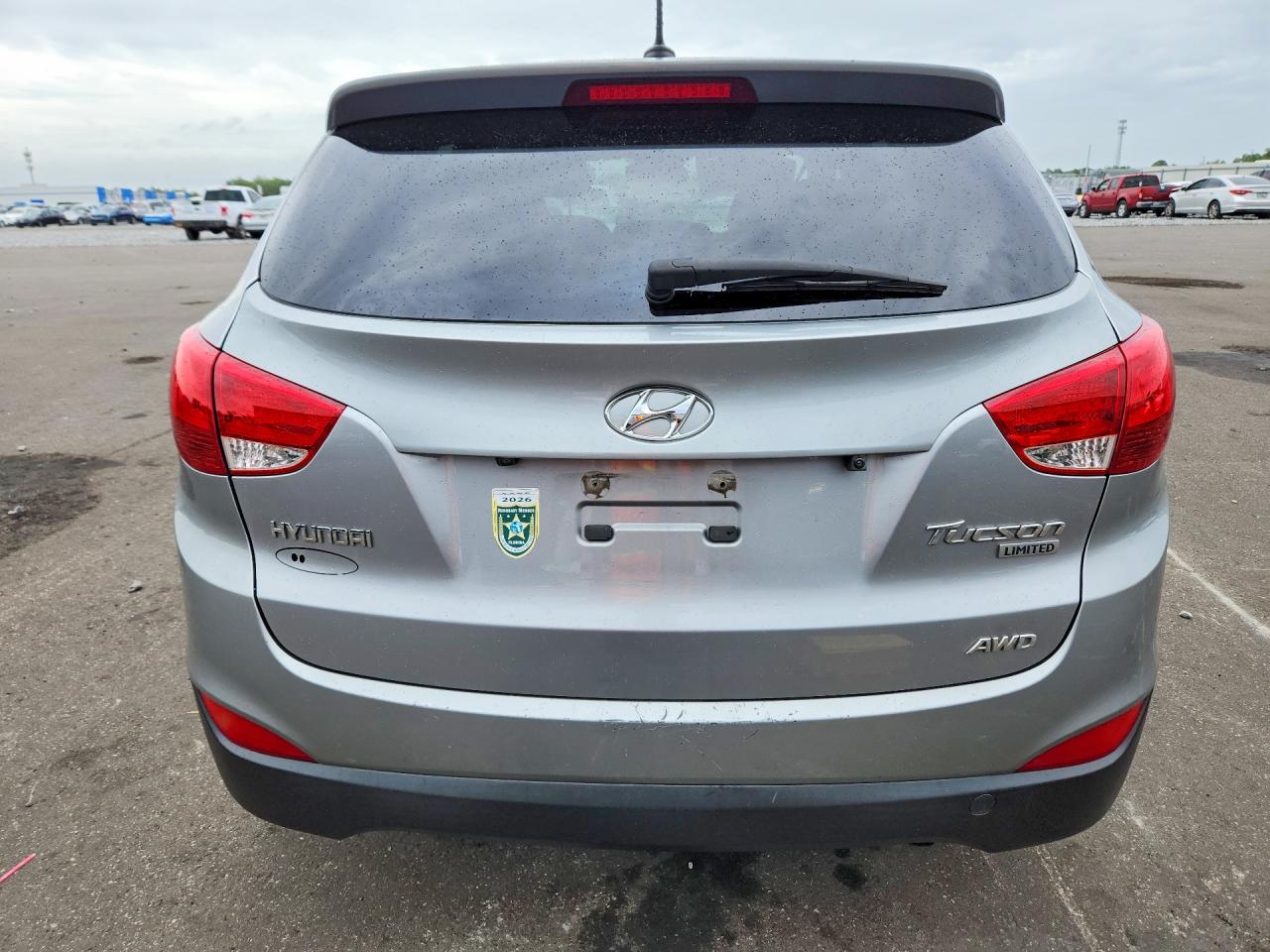 2010 Hyundai Tucson Limited Silver vin: KM8JUCAC7AU023249