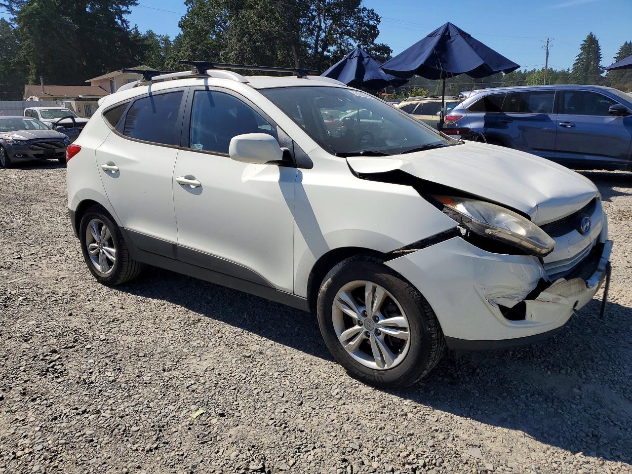 2010 Hyundai Tucson Gls White vin: KM8JUCAC7AU099599