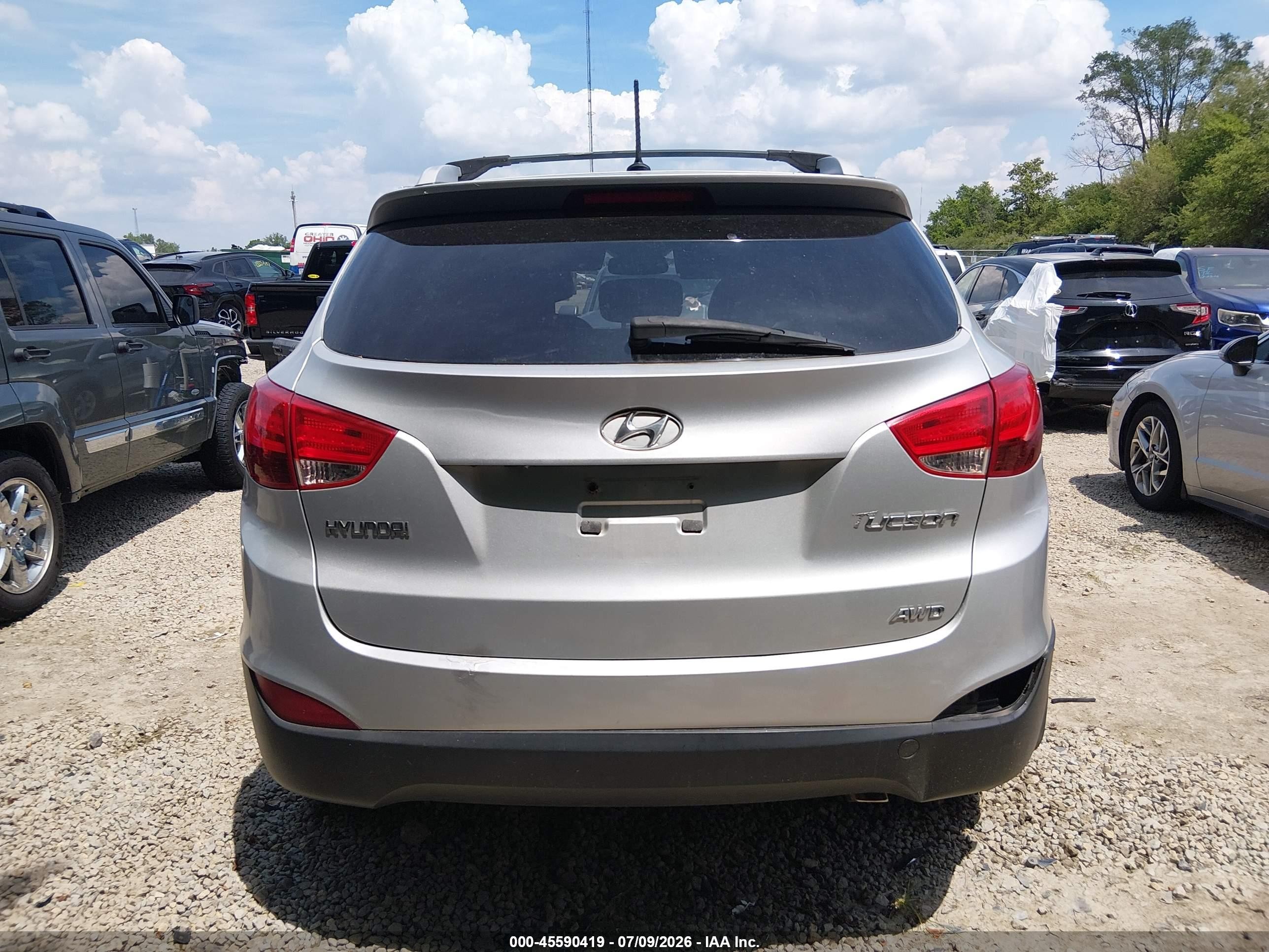 2011 Hyundai Tucson Gls Silver vin: KM8JUCAC7BU200285