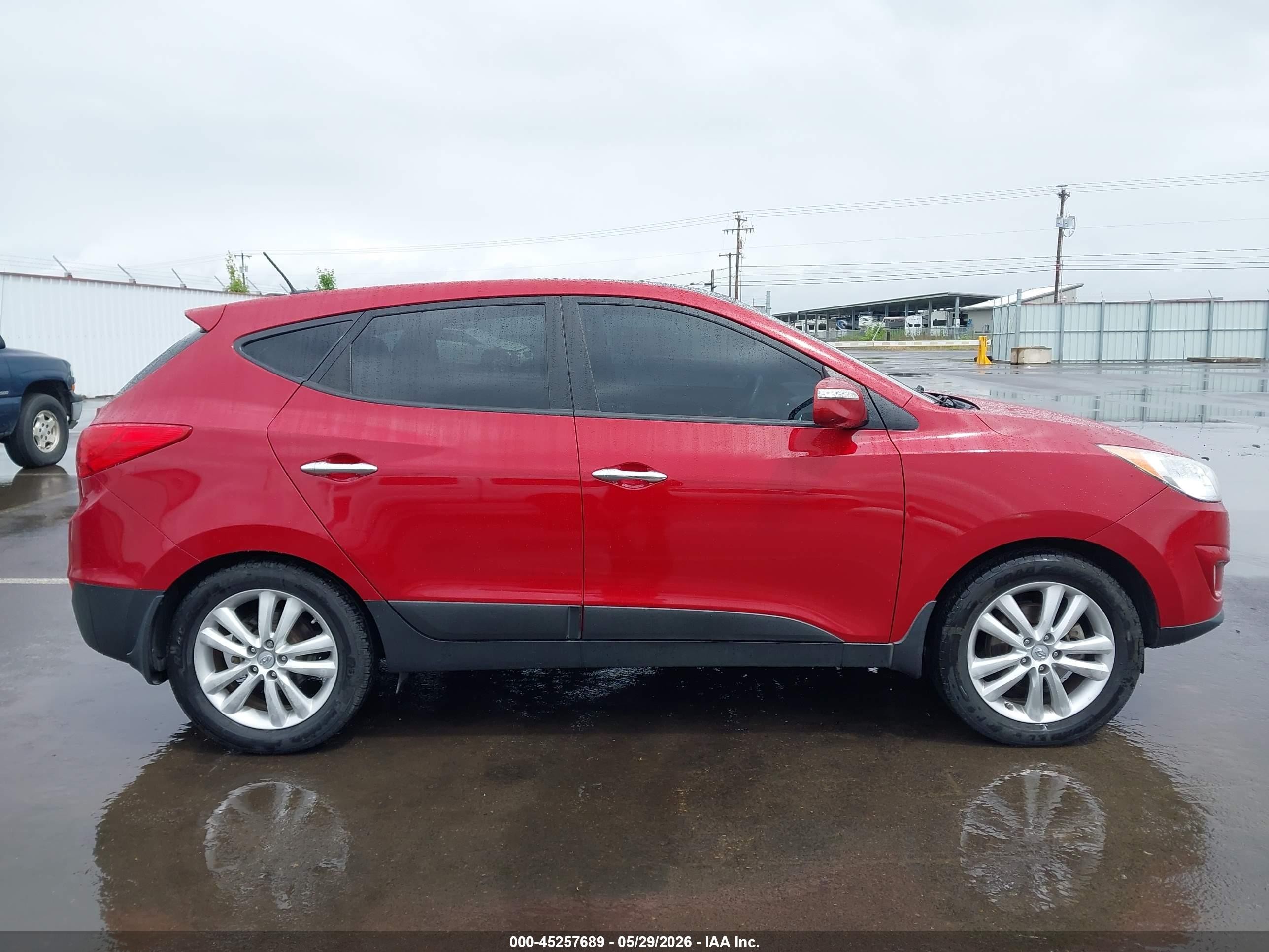 2011 Hyundai Tucson Limited Красный vin: KM8JUCAC7BU203963