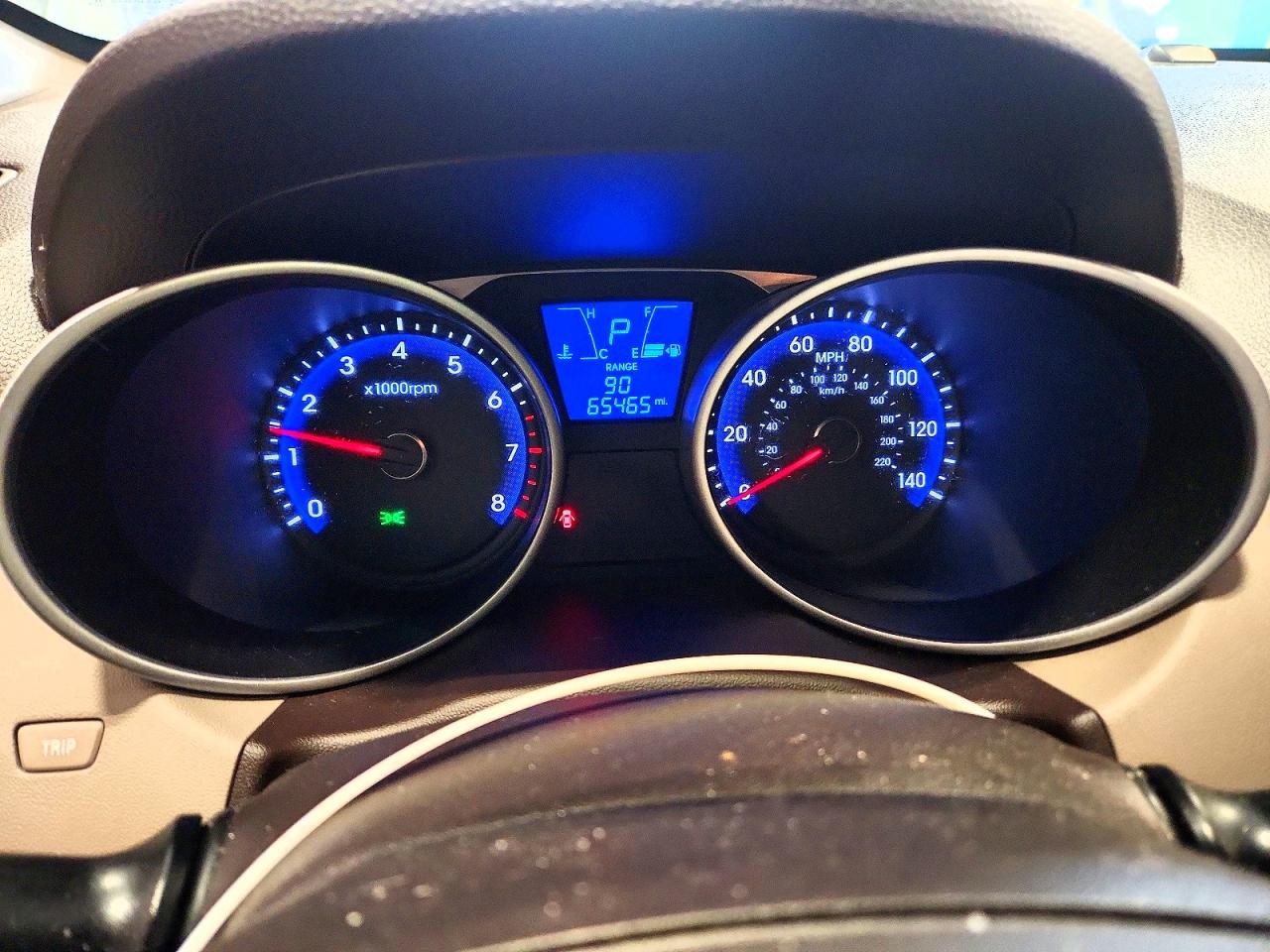 2012 Hyundai Tucson Limited Белый vin: KM8JUCAC7CU543924