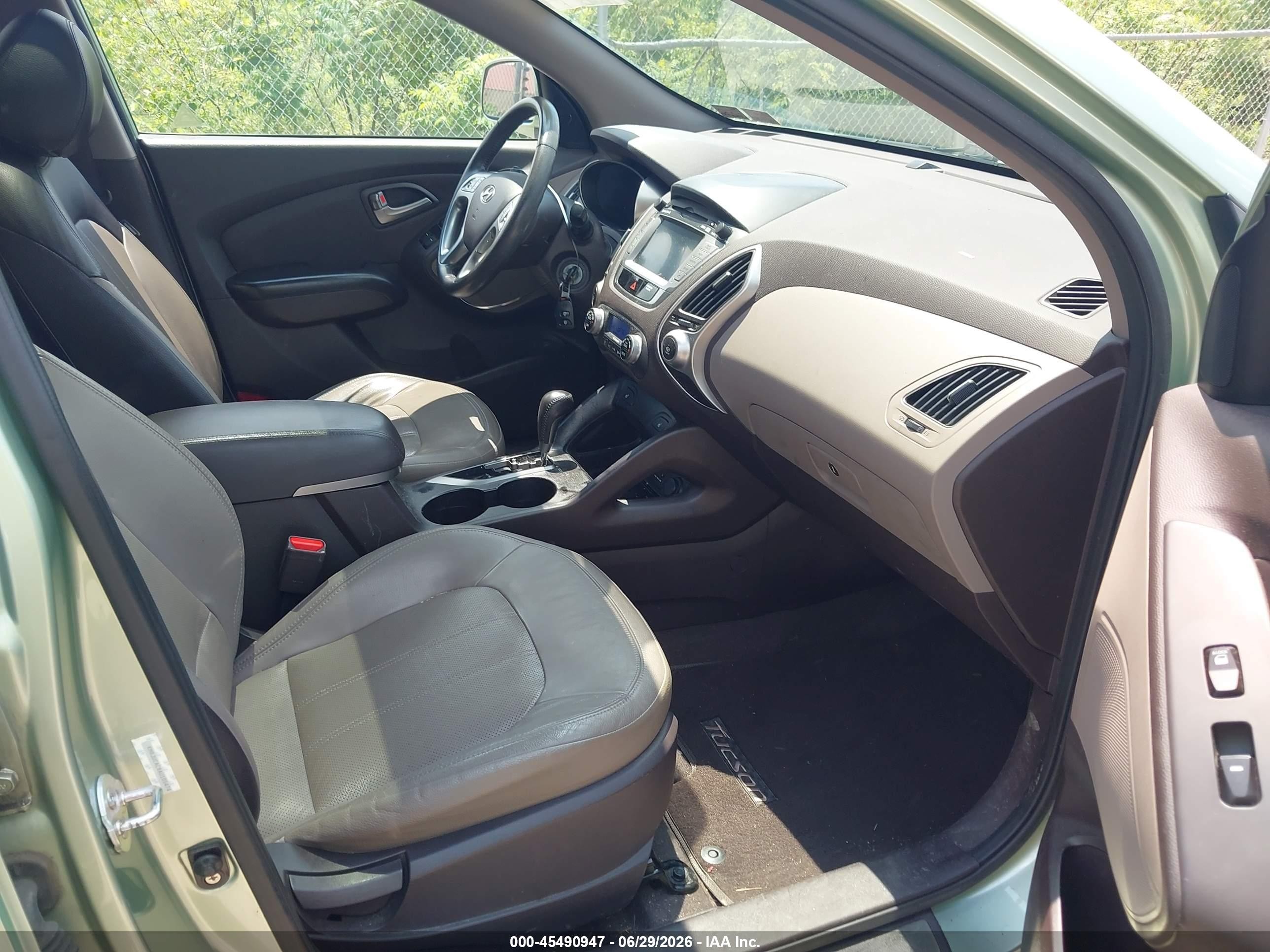 2010 Hyundai Tucson Limited Зеленый vin: KM8JUCAC8AU105474