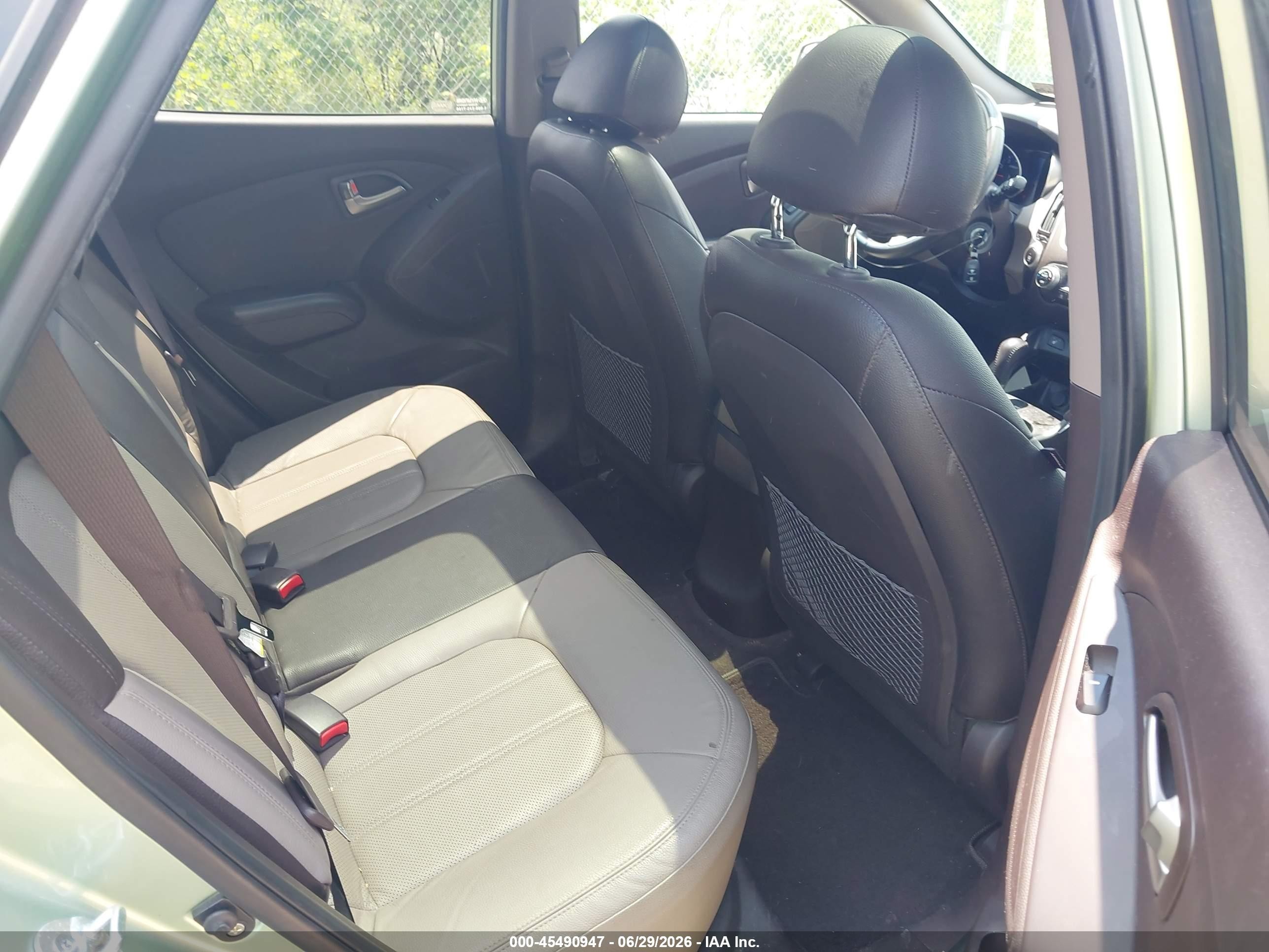 2010 Hyundai Tucson Limited Зеленый vin: KM8JUCAC8AU105474