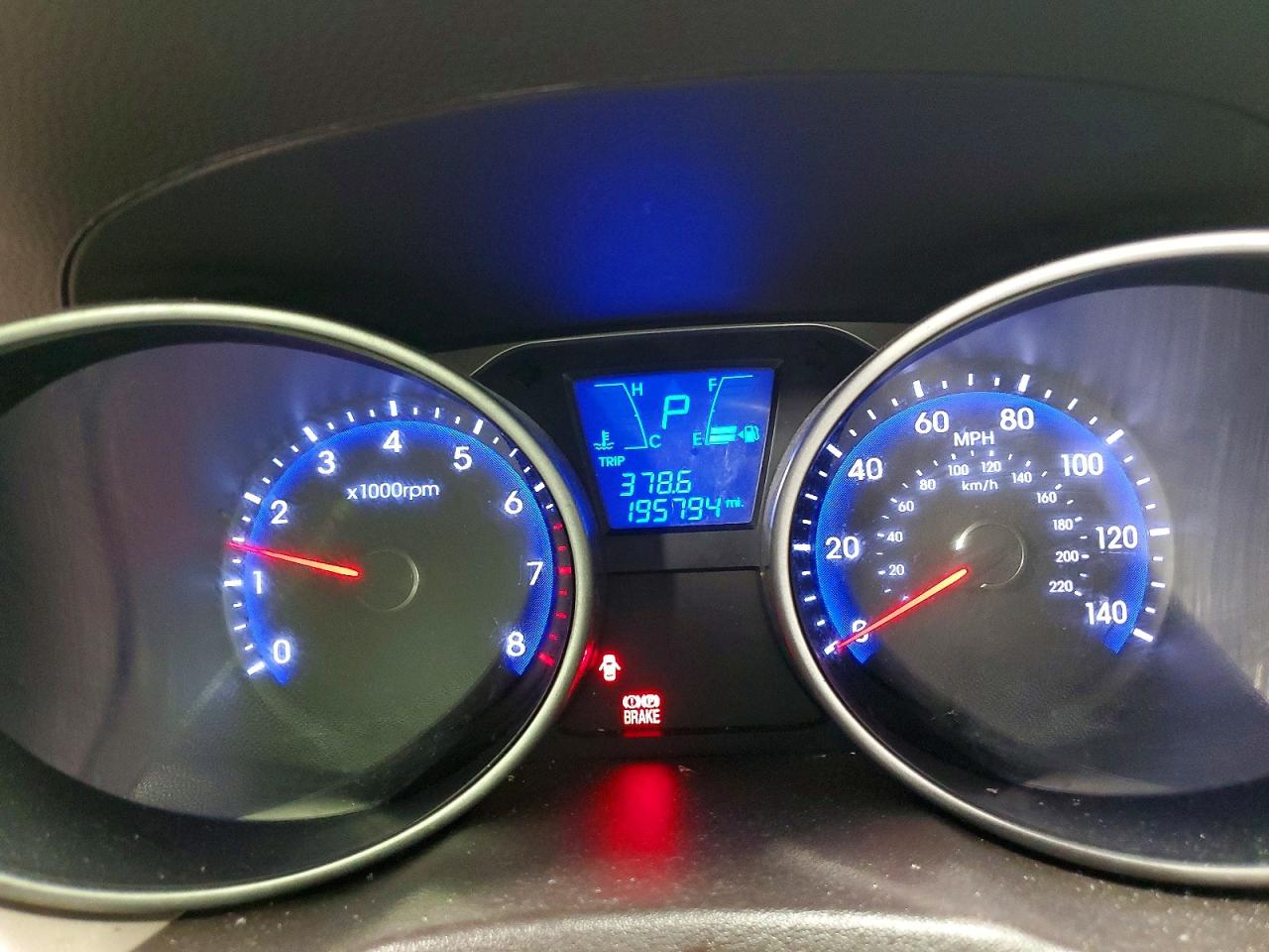 2011 Hyundai Tucson Limited Silver vin: KM8JUCAC8BU169239