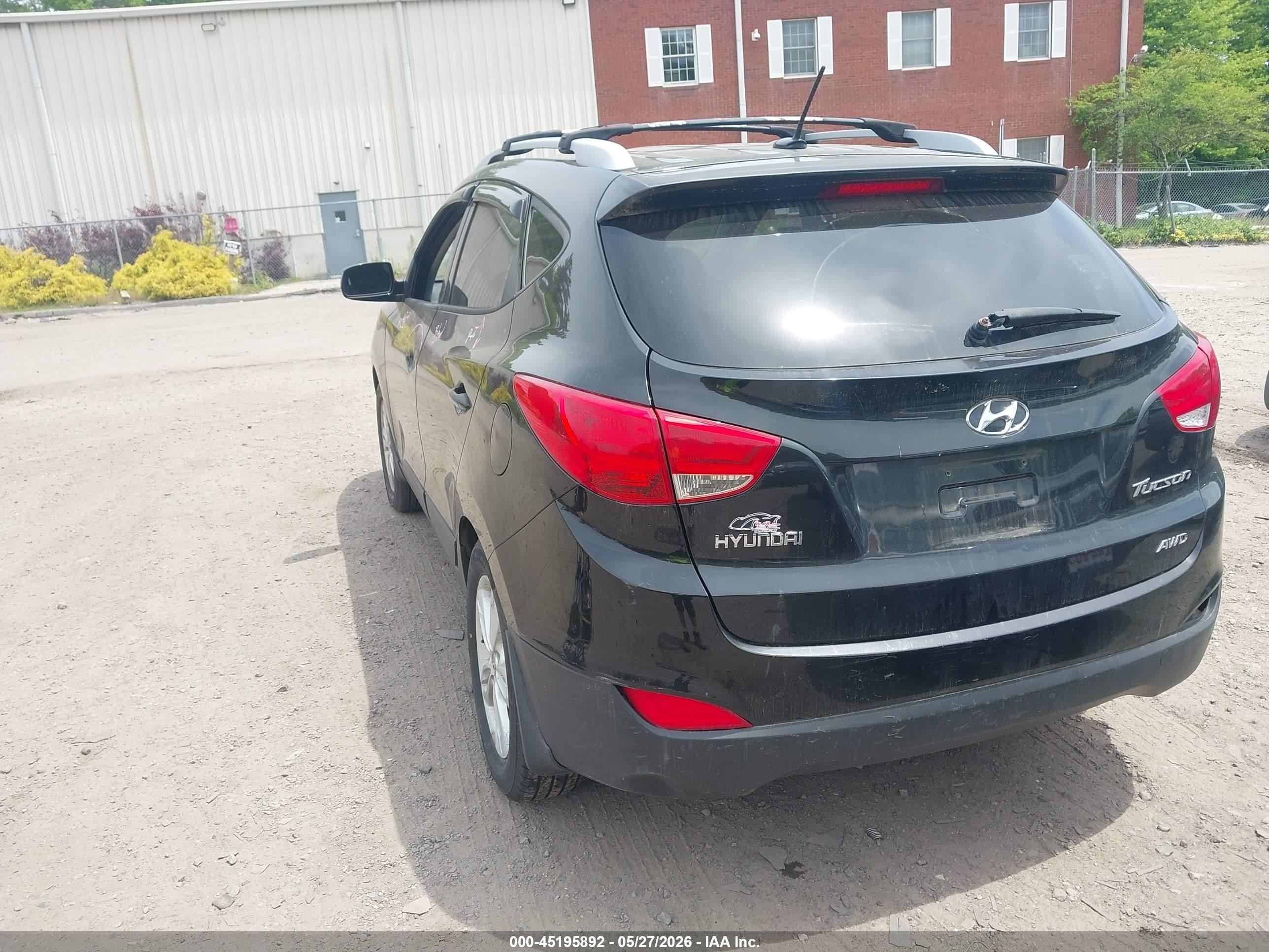 2011 Hyundai Tucson Gls Черный vin: KM8JUCAC8BU201607
