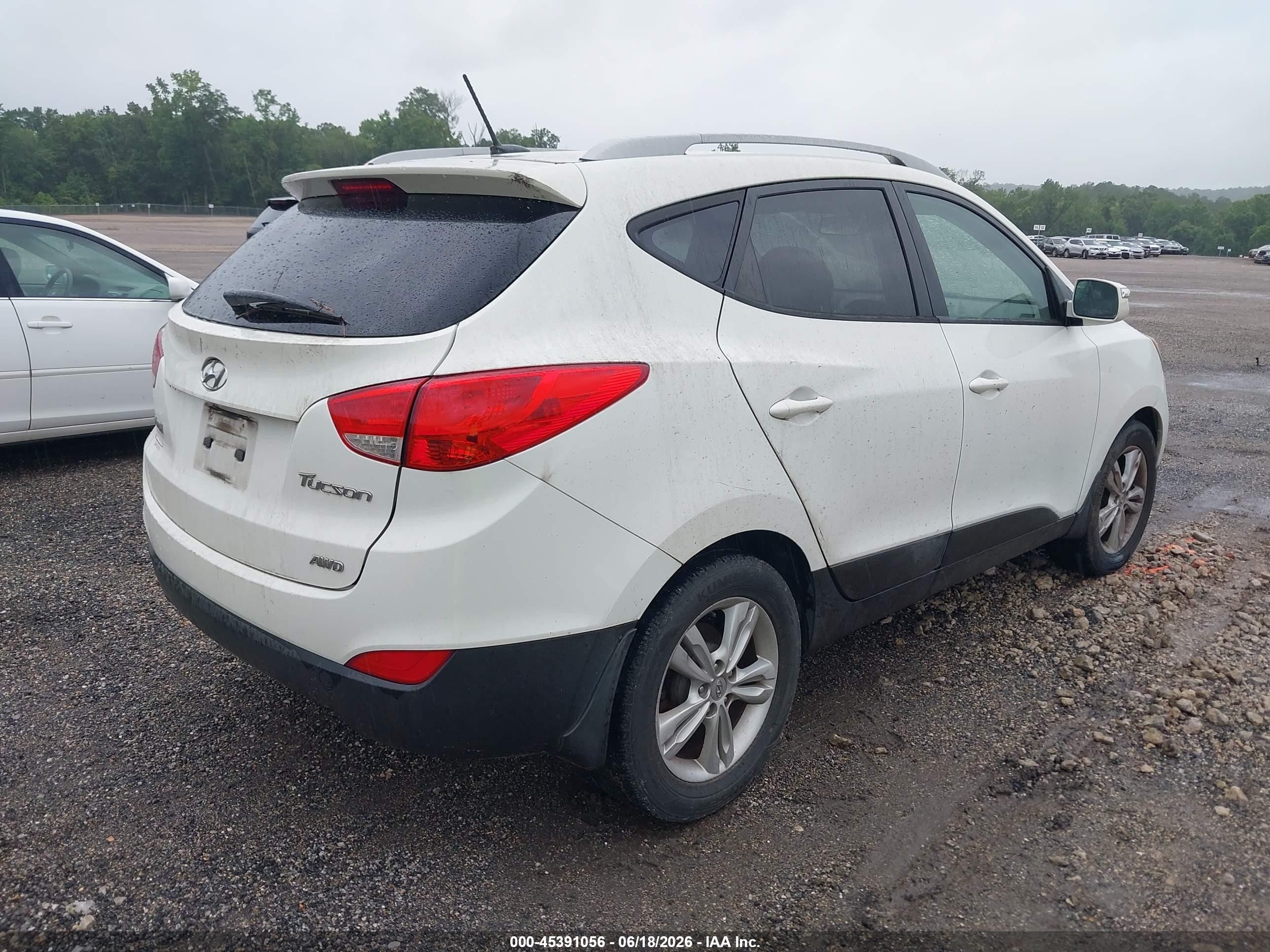 2012 Hyundai Tucson Gls White vin: KM8JUCAC8CU472667