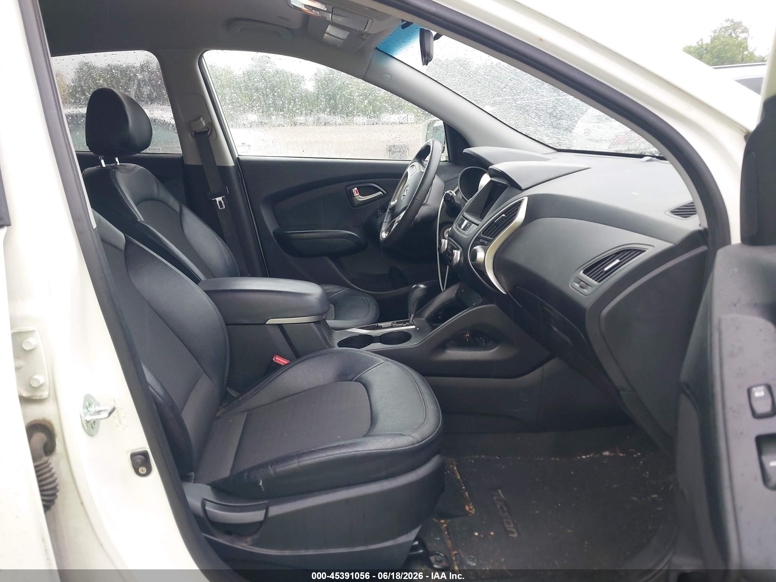 2012 Hyundai Tucson Gls White vin: KM8JUCAC8CU472667