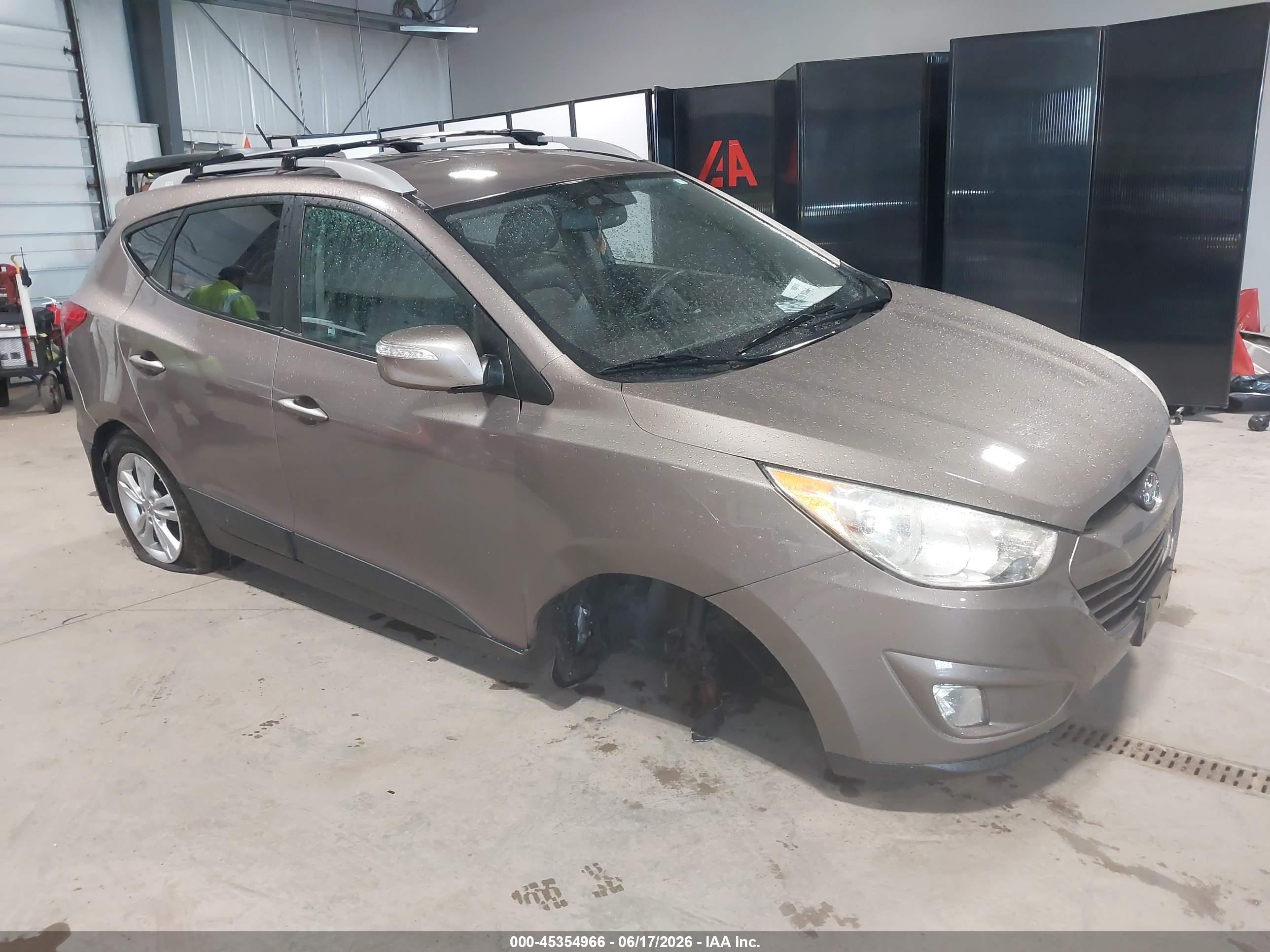 2013 Hyundai Tucson Gls Brown vin: KM8JUCAC8DU686544