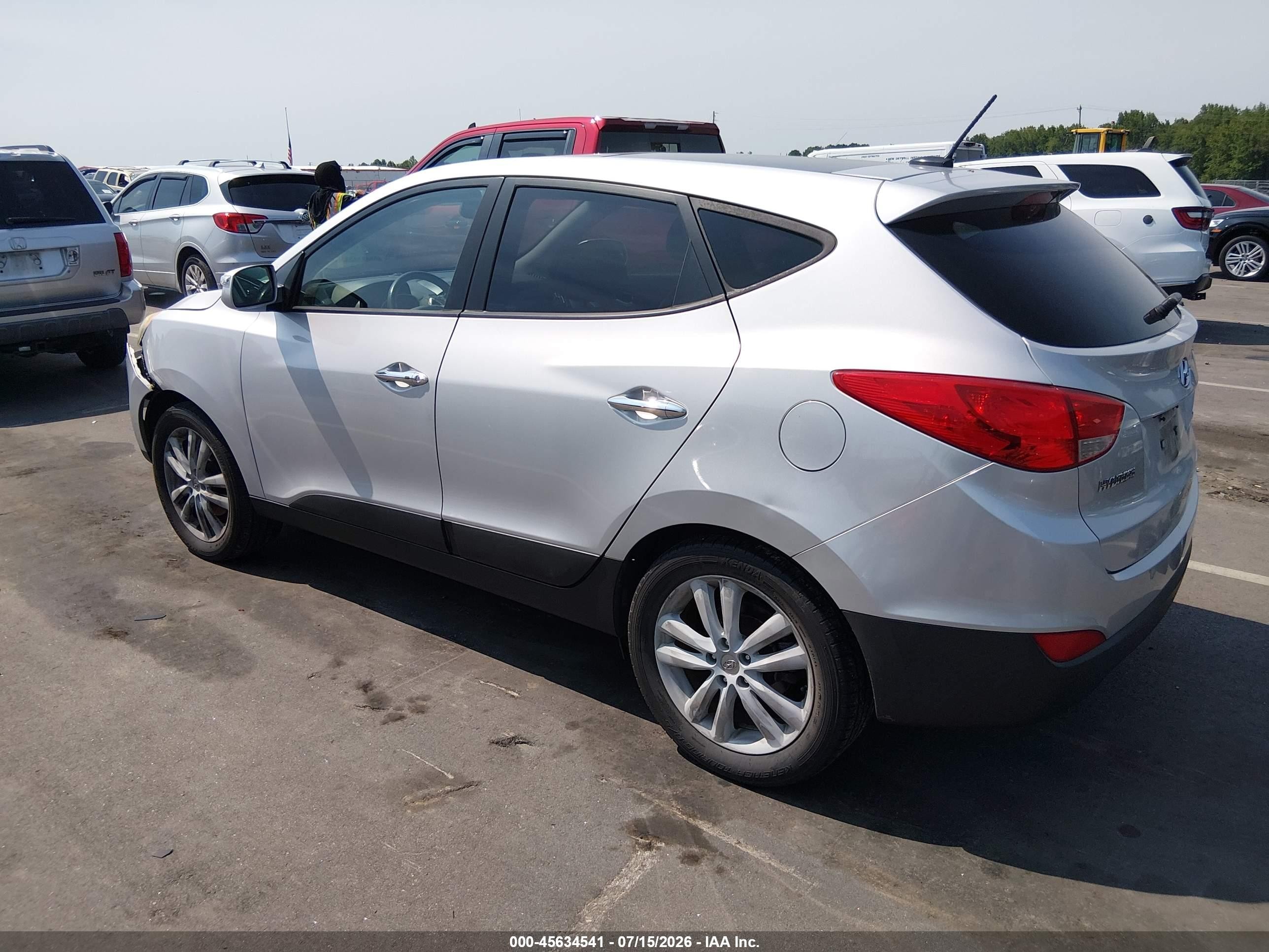 2013 Hyundai Tucson Limited Silver vin: KM8JUCAC8DU726329