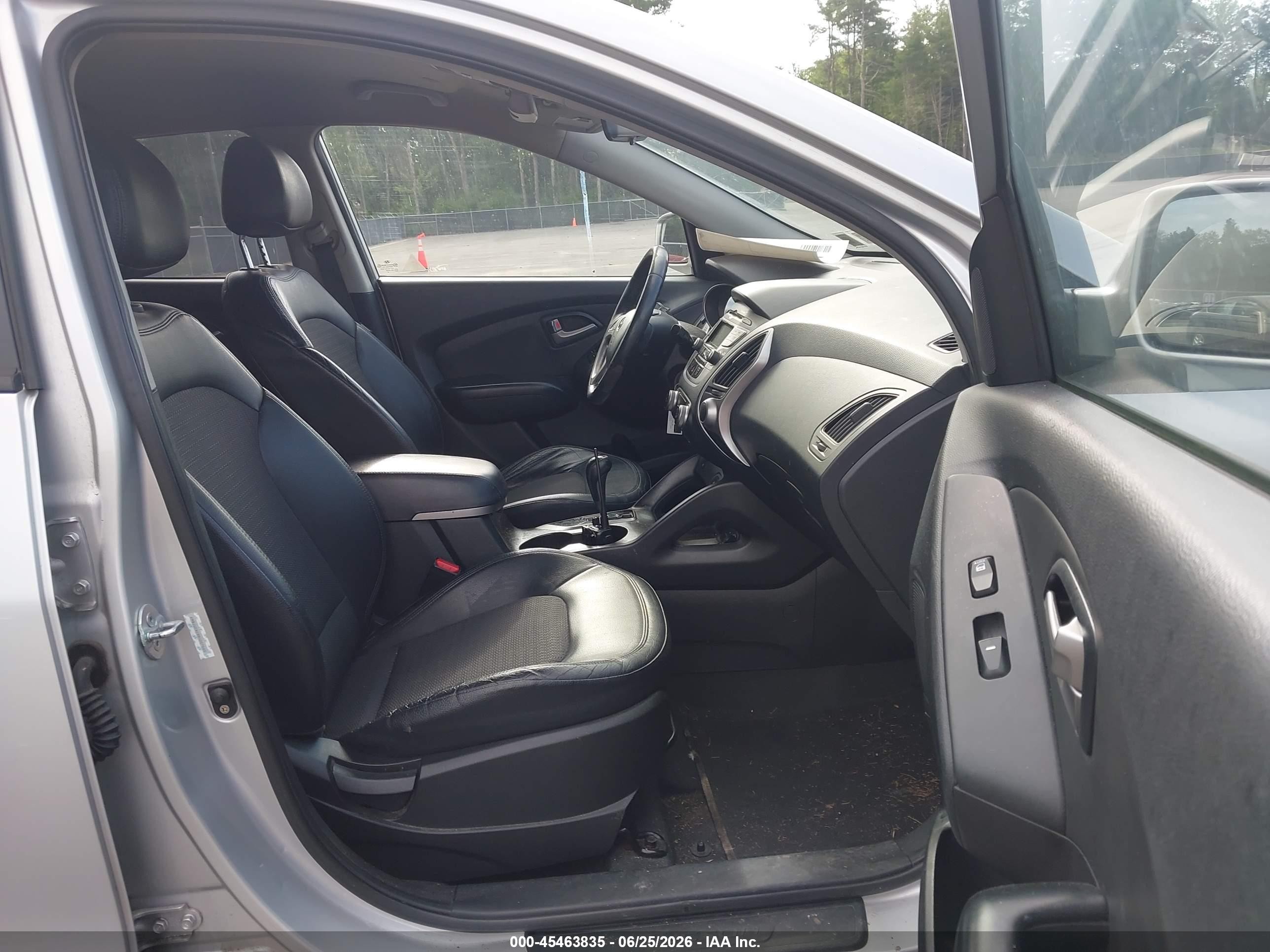 2011 Hyundai Tucson Gls Silver vin: KM8JUCAC9BU207660