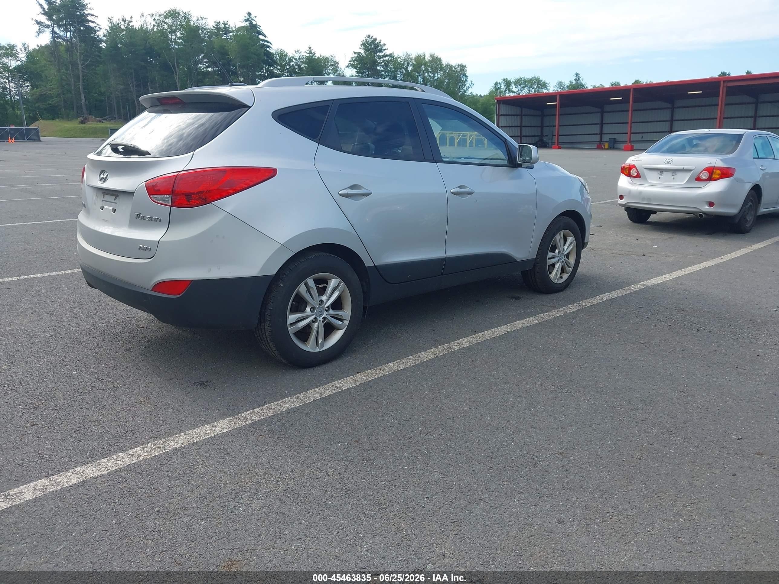 2011 Hyundai Tucson Gls Silver vin: KM8JUCAC9BU207660