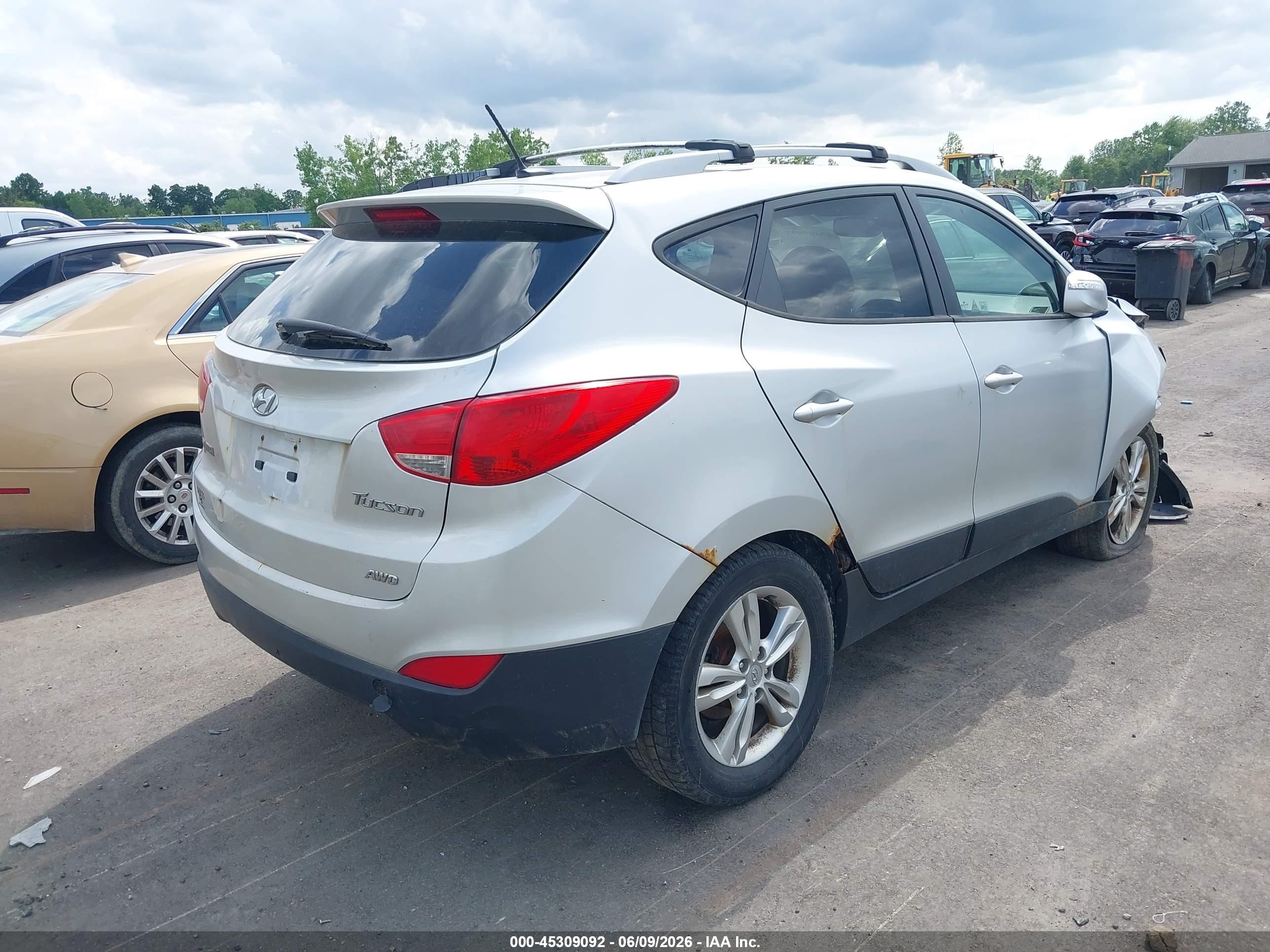 2012 Hyundai Tucson Gls Silver vin: KM8JUCAC9CU396666