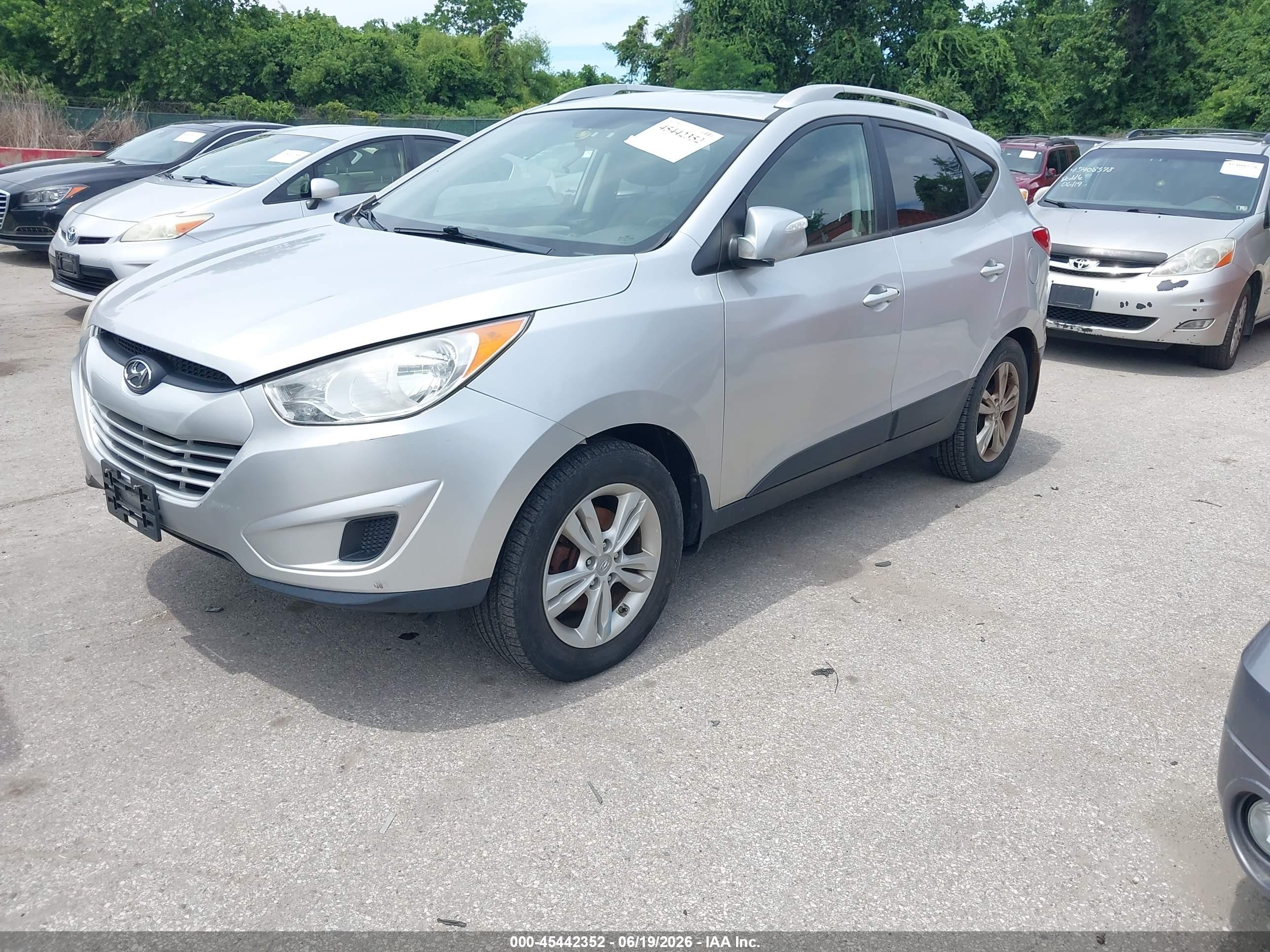 2012 Hyundai Tucson Gls Silver vin: KM8JUCAC9CU416334
