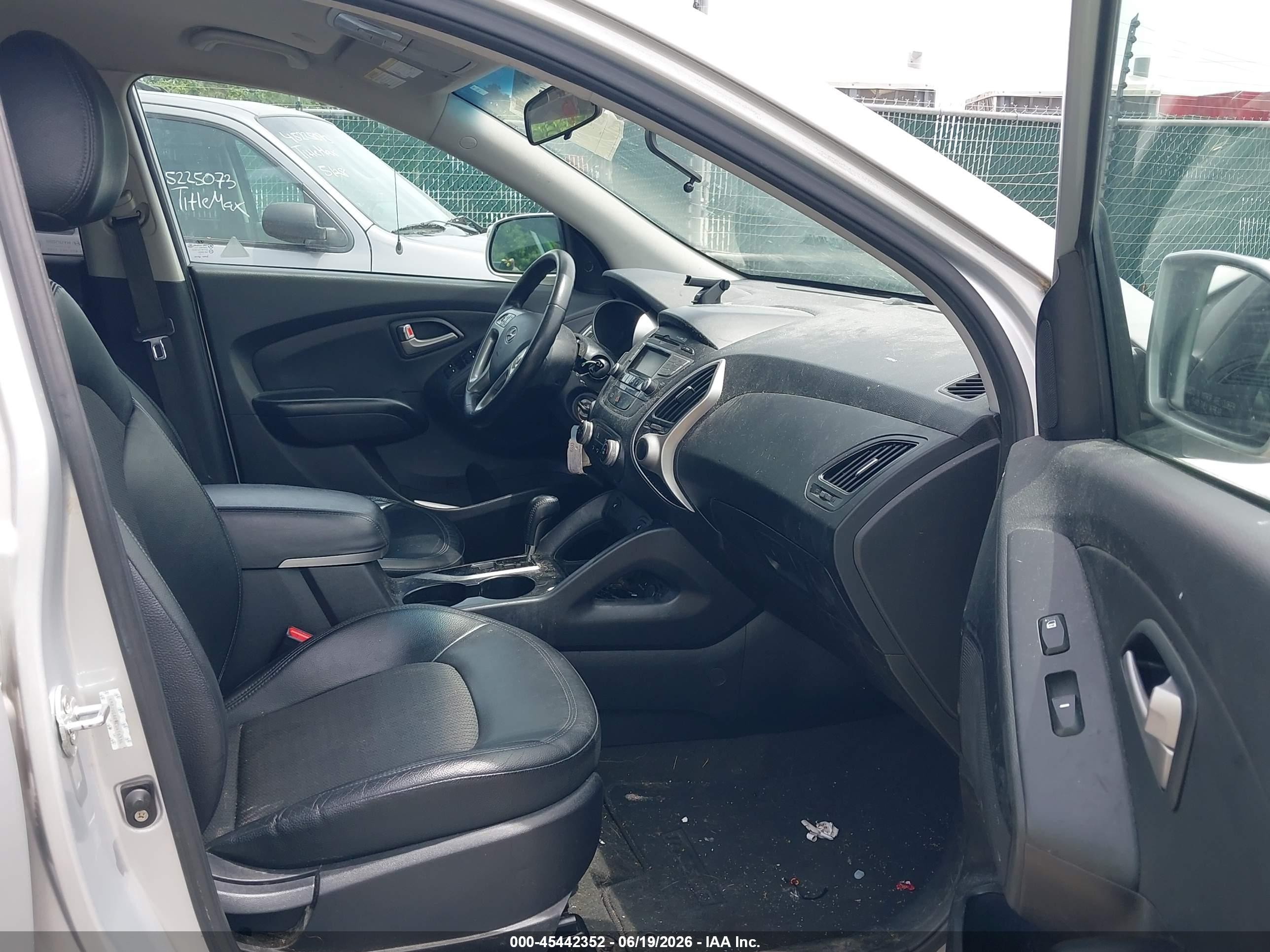 2012 Hyundai Tucson Gls Silver vin: KM8JUCAC9CU416334