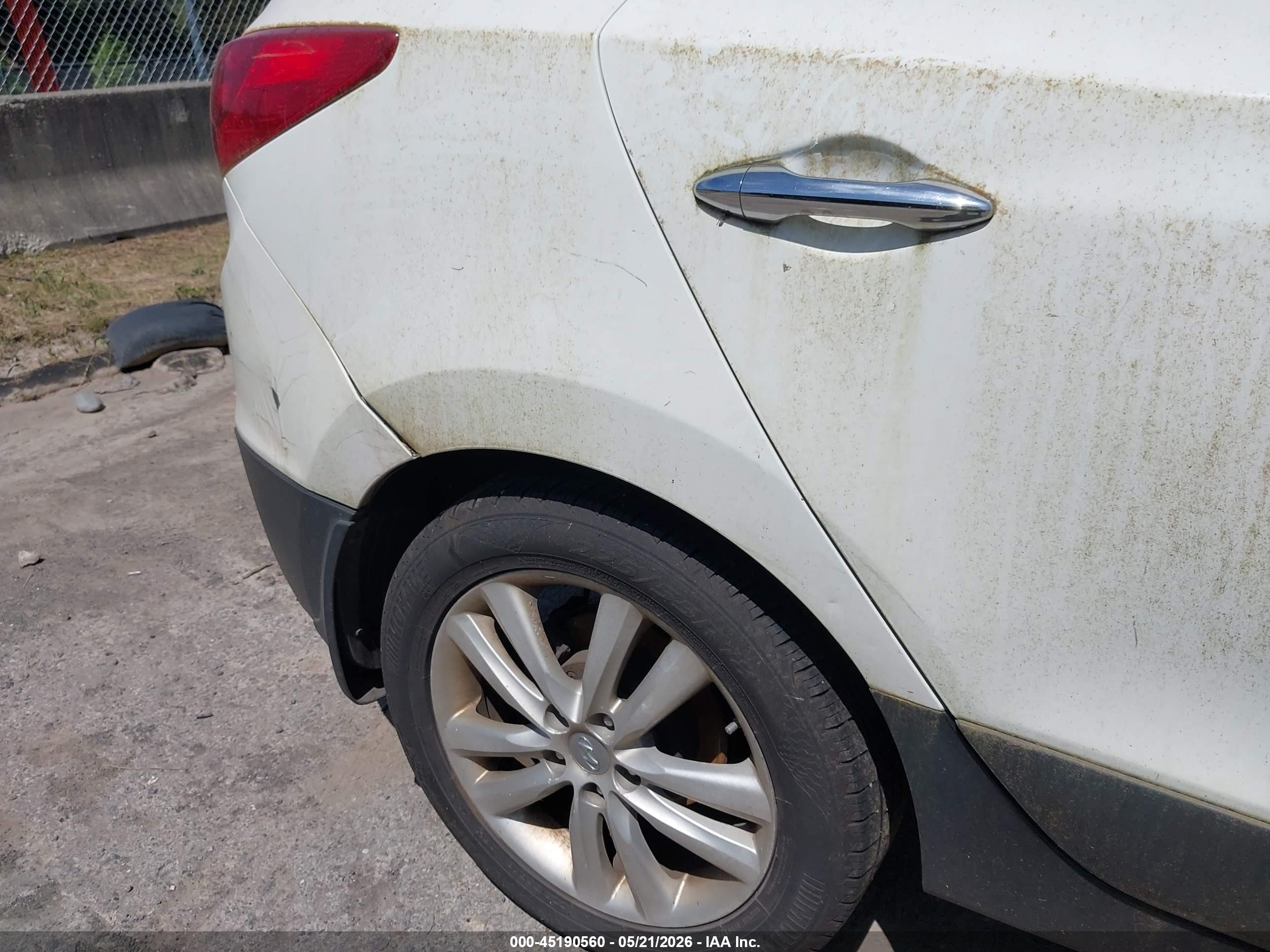 2012 Hyundai Tucson Limited White vin: KM8JUCAC9CU537574