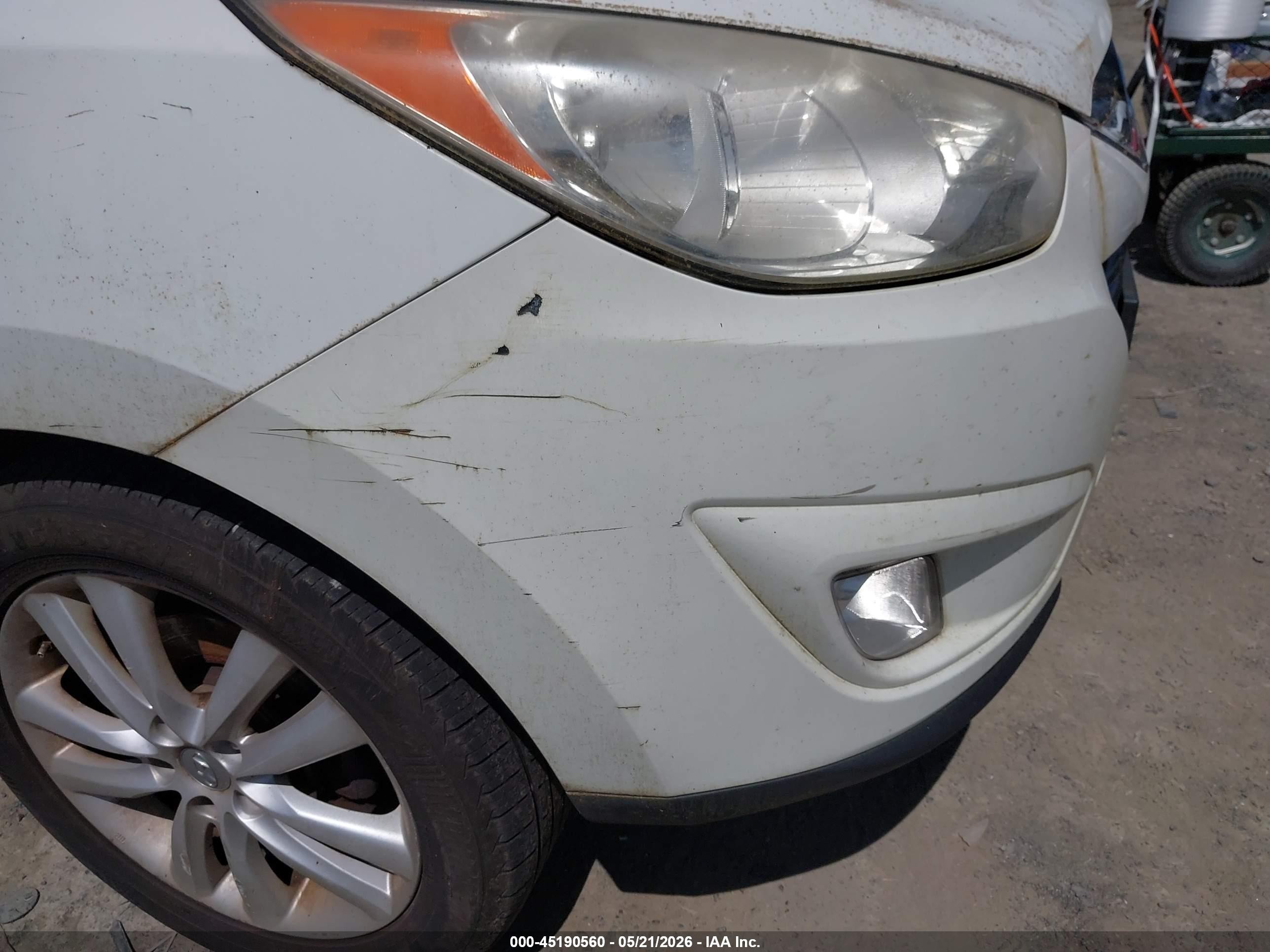 2012 Hyundai Tucson Limited White vin: KM8JUCAC9CU537574