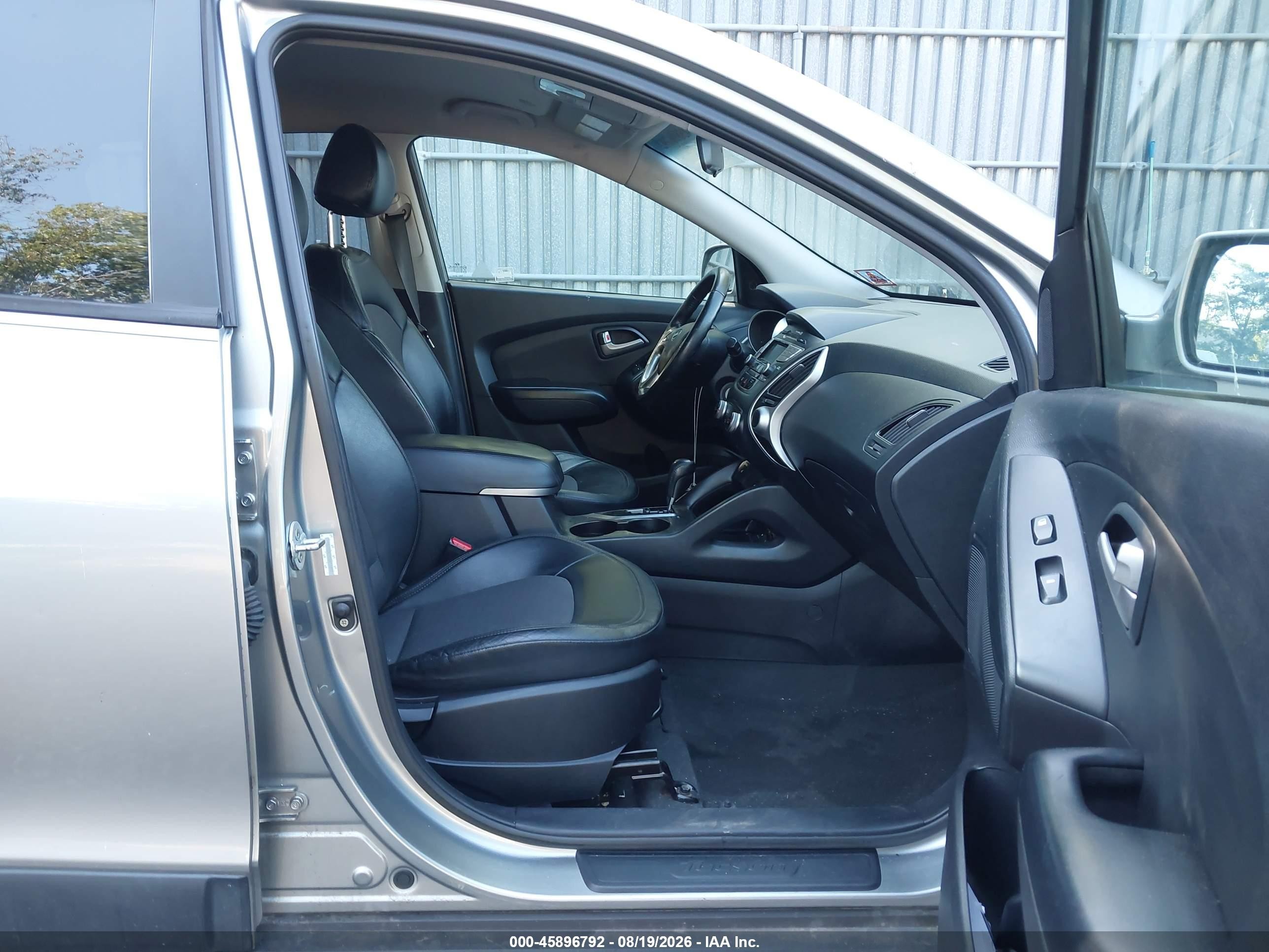 2012 Hyundai Tucson Gls Silver vin: KM8JUCACXCU416892