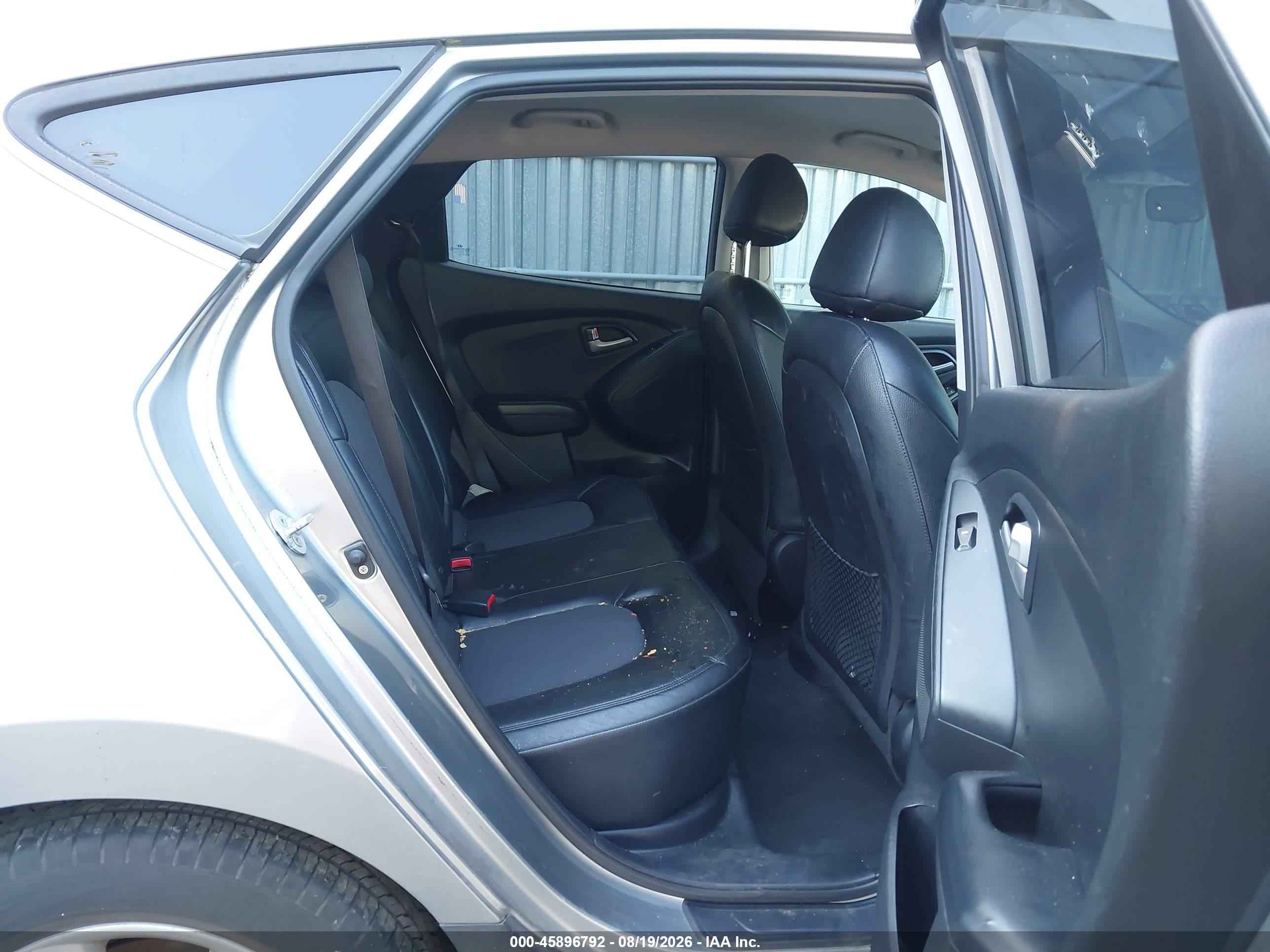 2012 Hyundai Tucson Gls Silver vin: KM8JUCACXCU416892