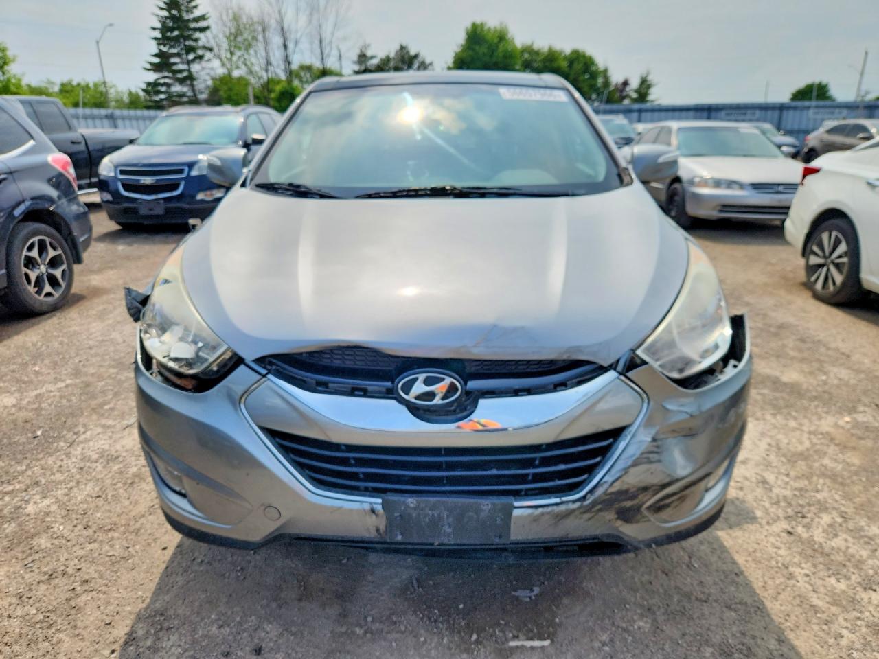 2012 Hyundai Tucson Gls Silver vin: KM8JUCACXCU423955