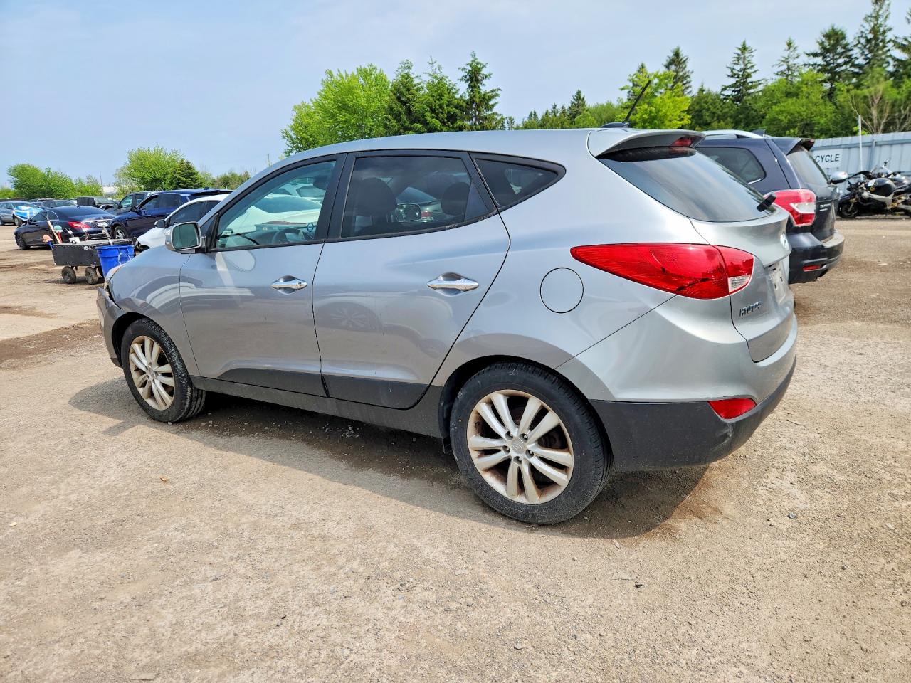 2012 Hyundai Tucson Gls Silver vin: KM8JUCACXCU423955