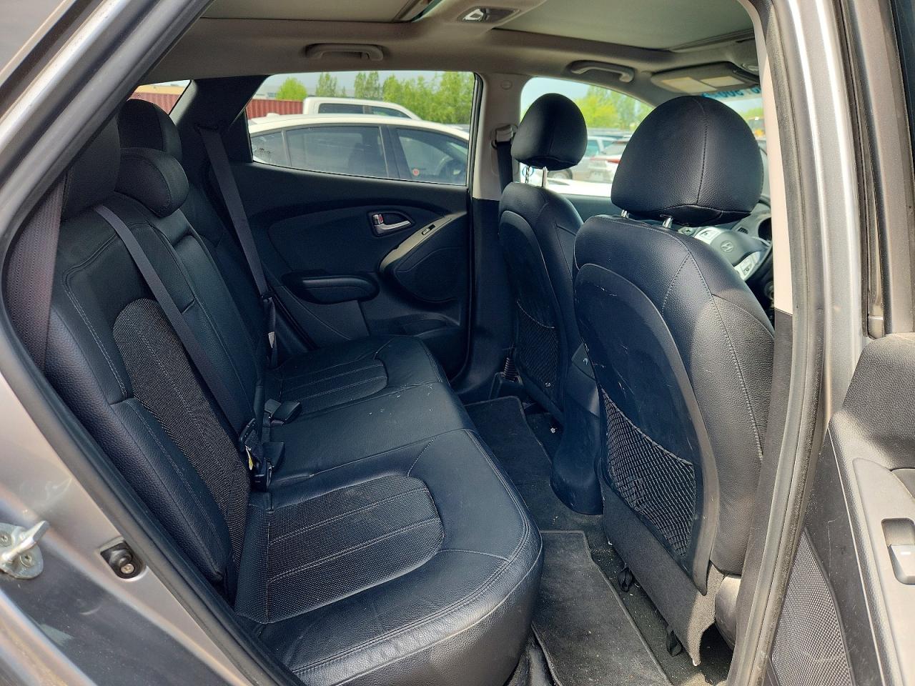 2012 Hyundai Tucson Gls Silver vin: KM8JUCACXCU423955