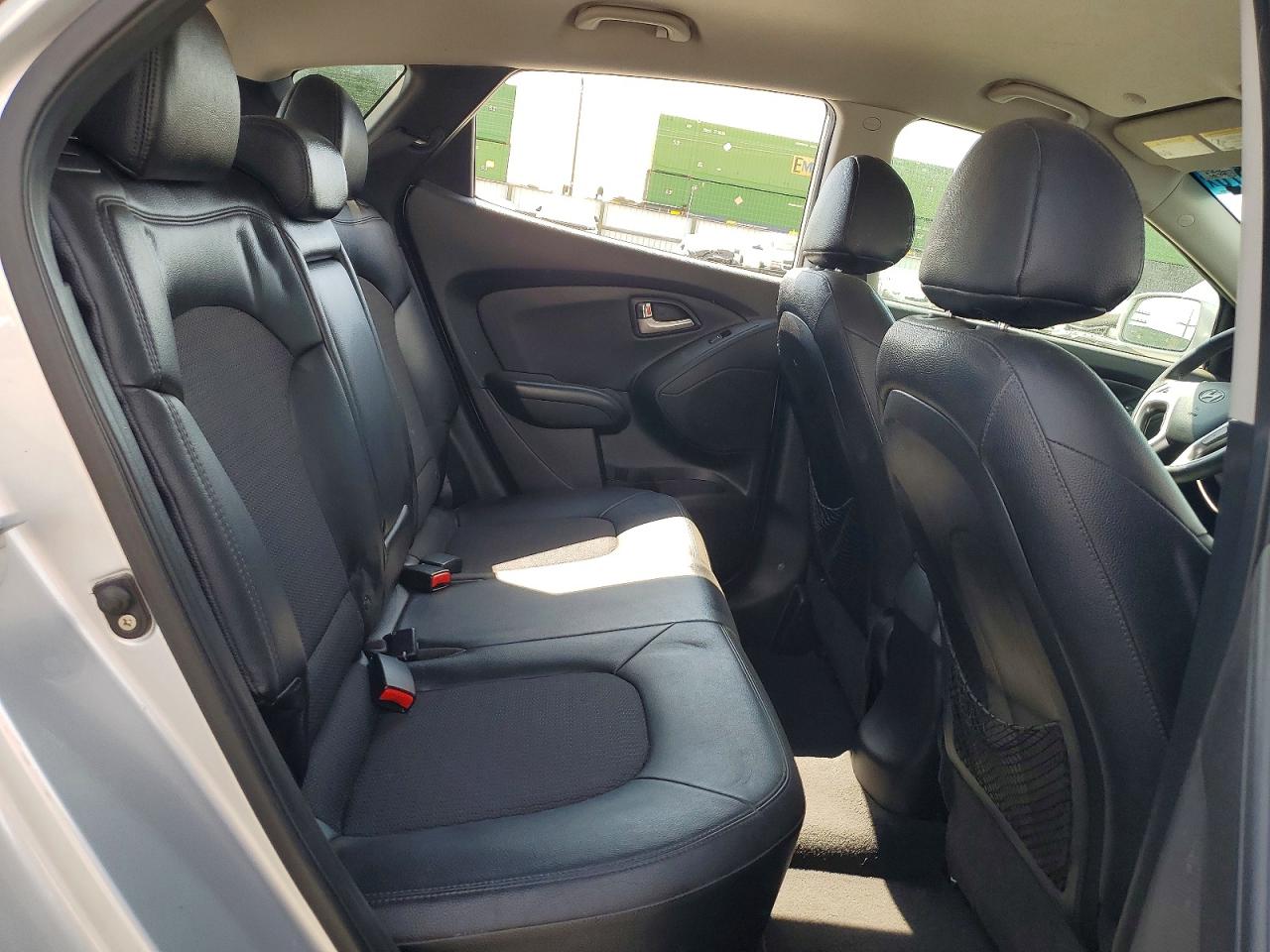 2013 Hyundai Tucson Gls Silver vin: KM8JUCACXDU555566