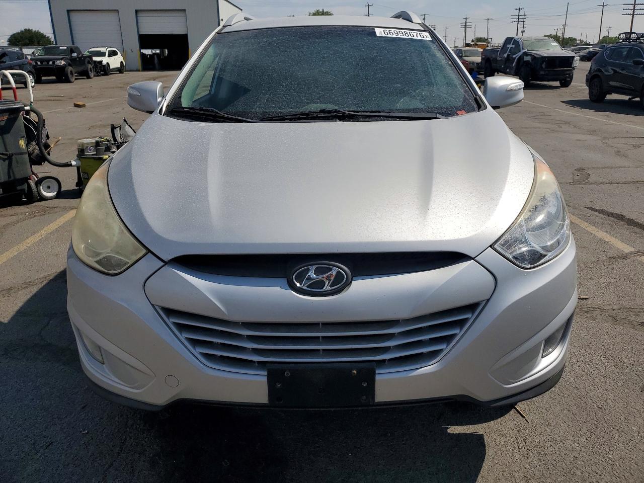 2013 Hyundai Tucson Gls Silver vin: KM8JUCACXDU555566