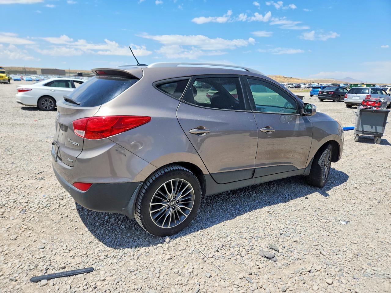 2013 Hyundai Tucson Gls Бежевый vin: KM8JUCACXDU574599
