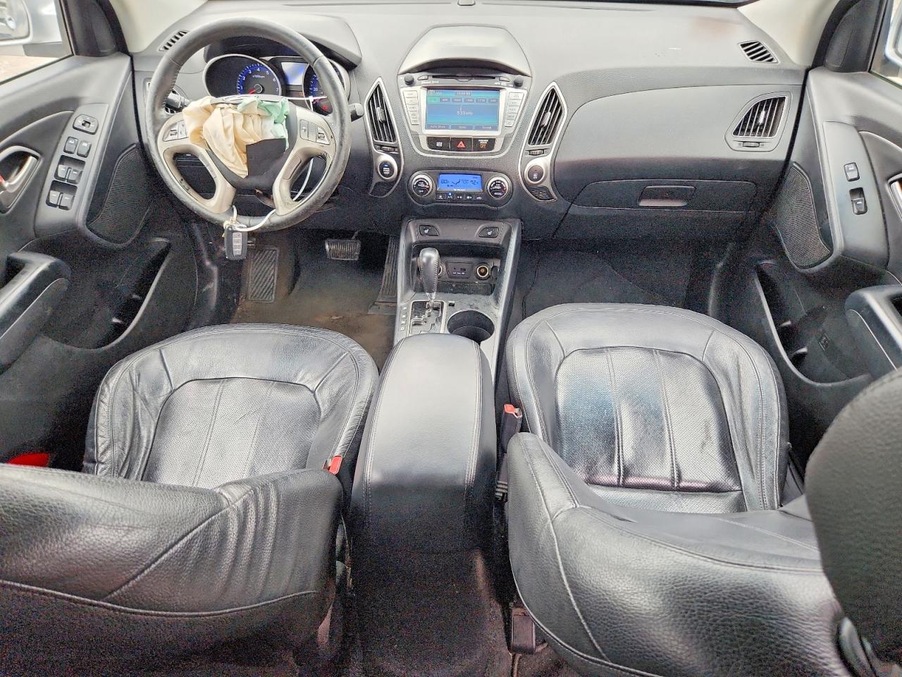 2013 Hyundai Tucson Limited Silver vin: KM8JUCACXDU610971