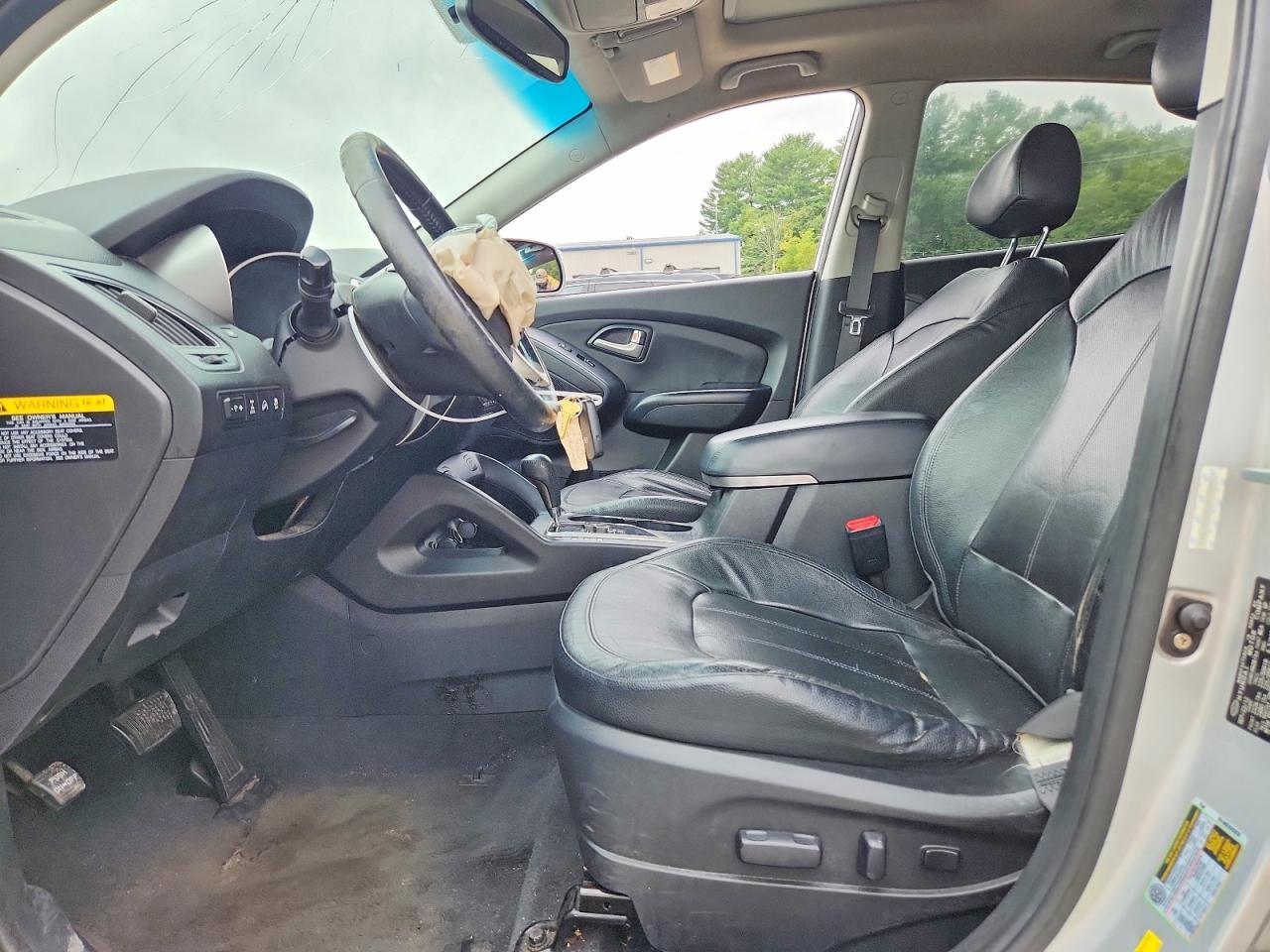 2013 Hyundai Tucson Limited Silver vin: KM8JUCACXDU610971
