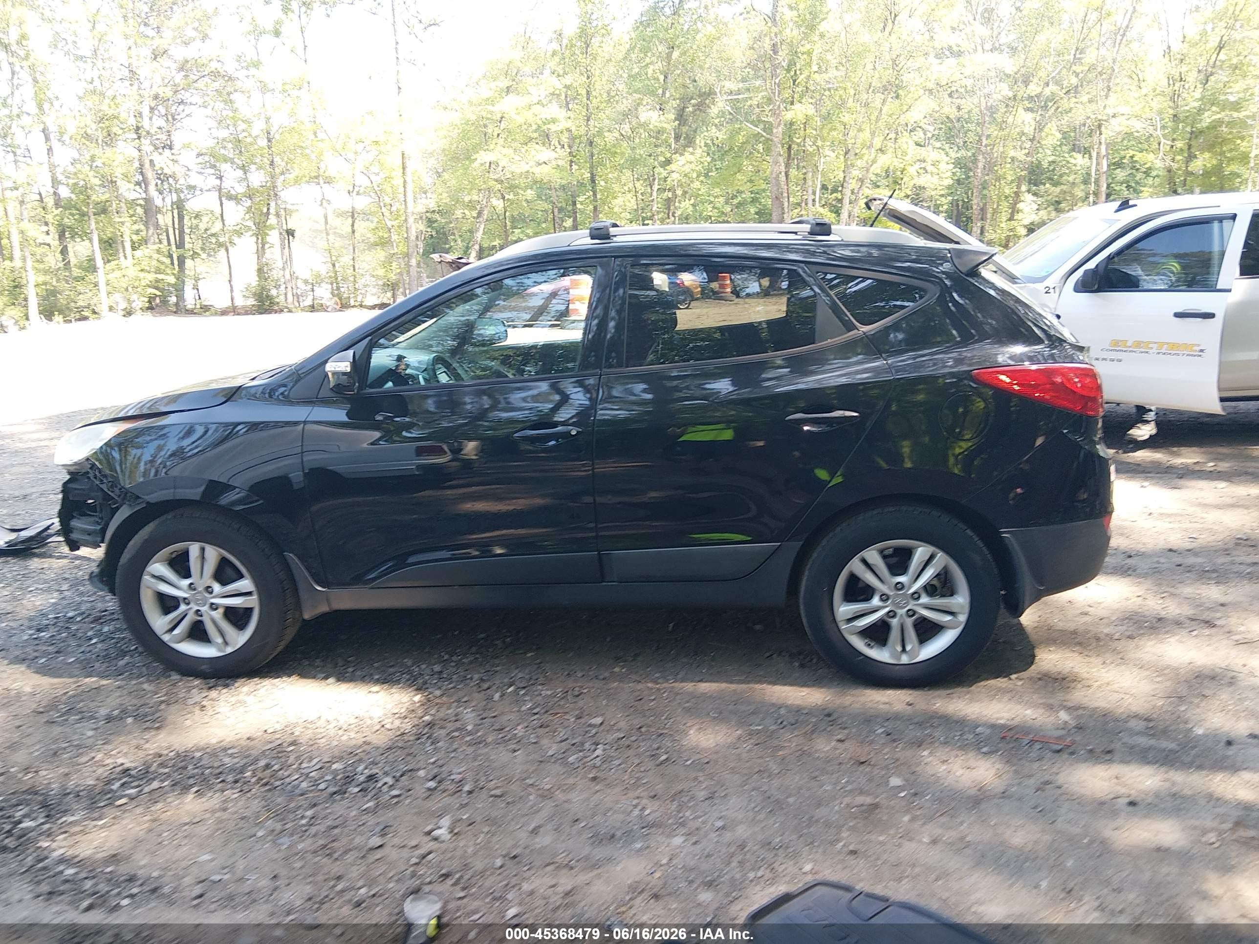 2013 Hyundai Tucson Gls Черный vin: KM8JUCACXDU642108