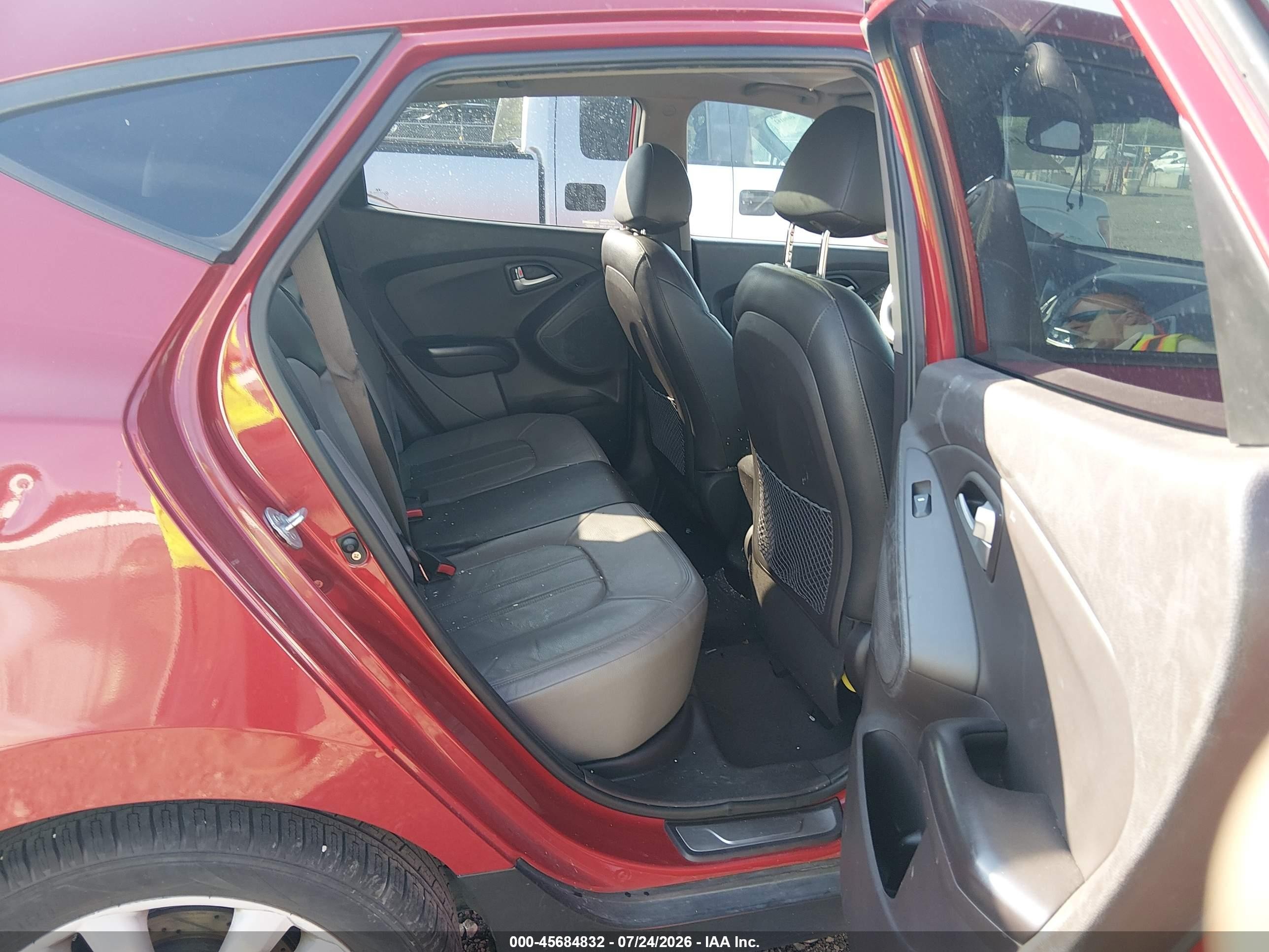 2013 Hyundai Tucson Limited Красный vin: KM8JUCACXDU772180