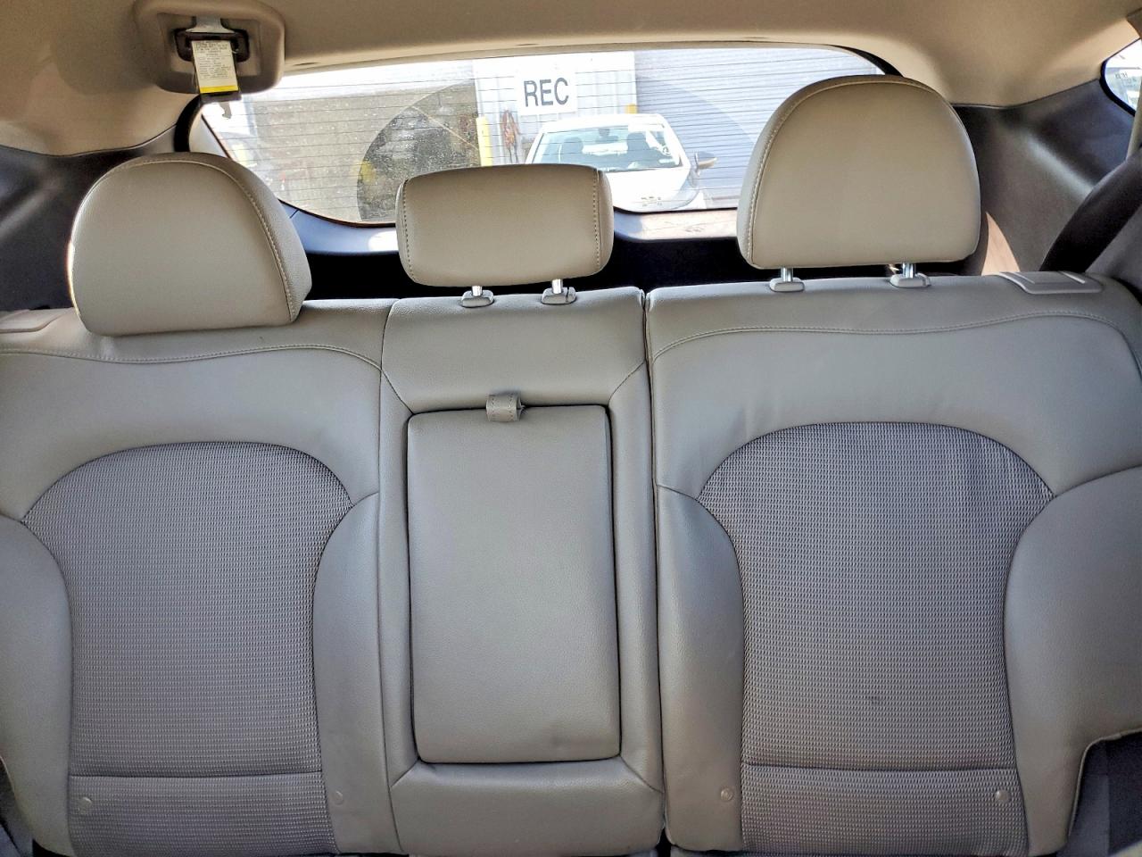 2014 Hyundai Tucson Se Silver vin: KM8JUCAG0EU930773