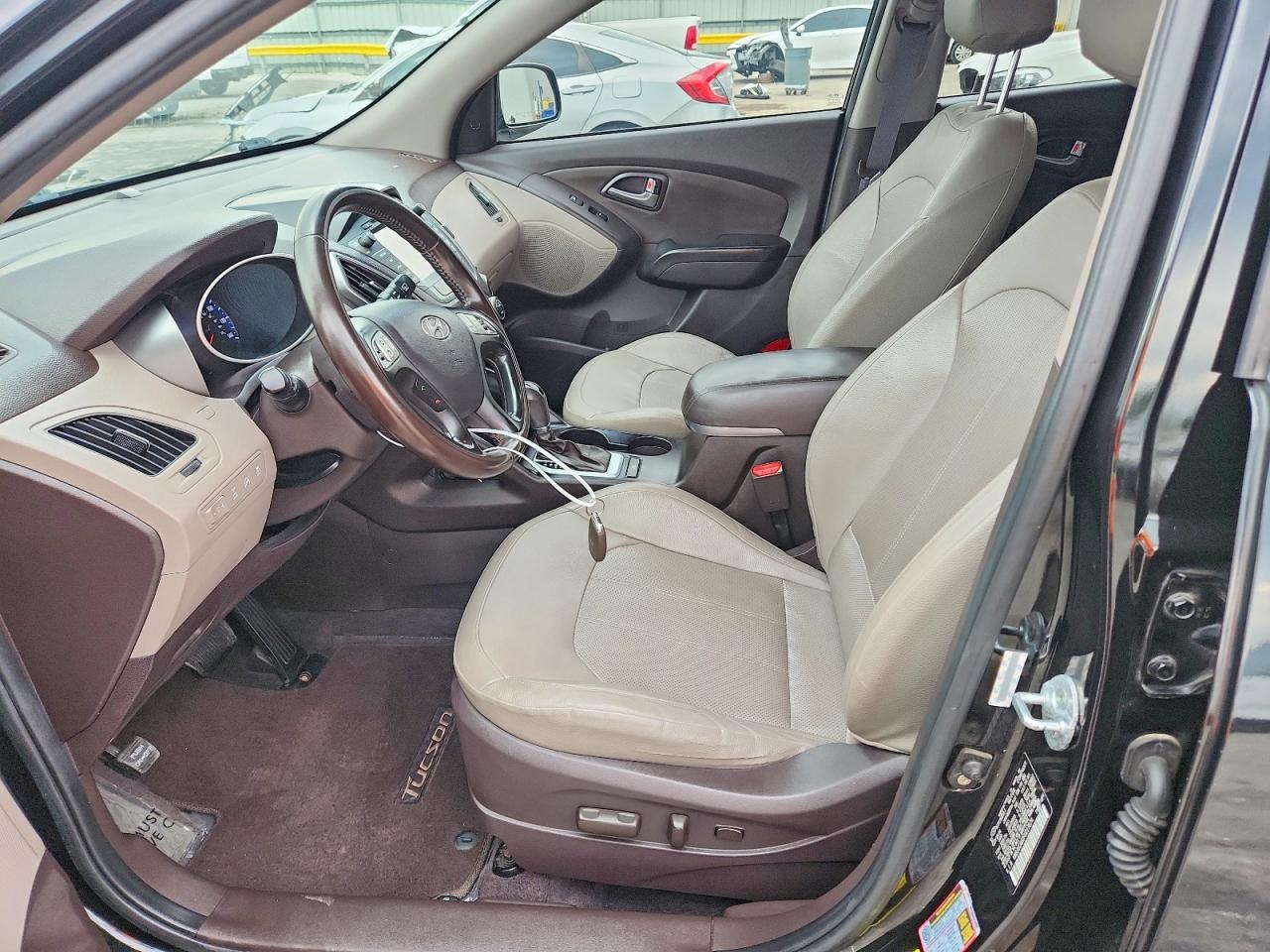 2015 Hyundai Tucson Limited Black vin: KM8JUCAG0FU017674
