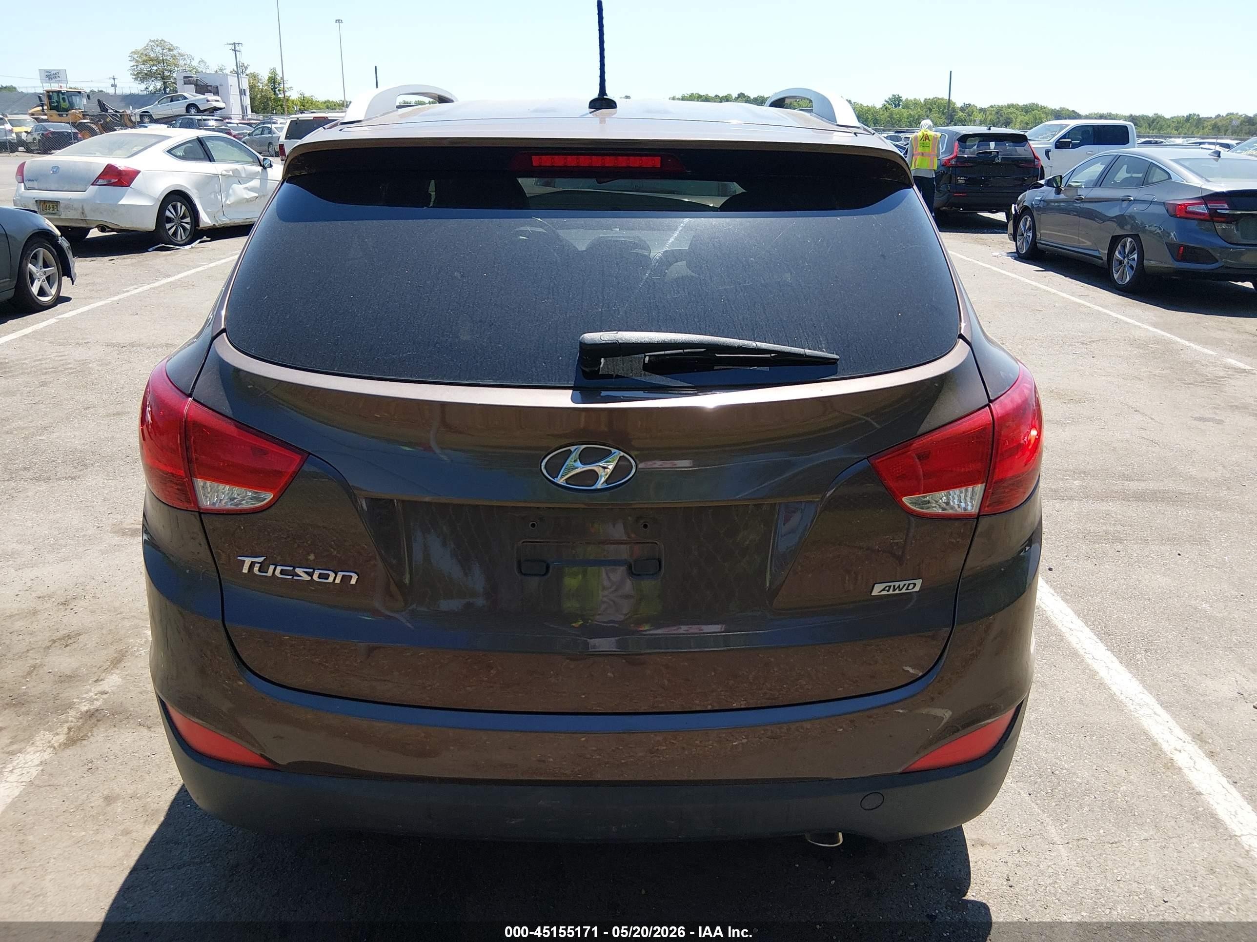 2014 Hyundai Tucson Se Коричневый vin: KM8JUCAG1EU844890
