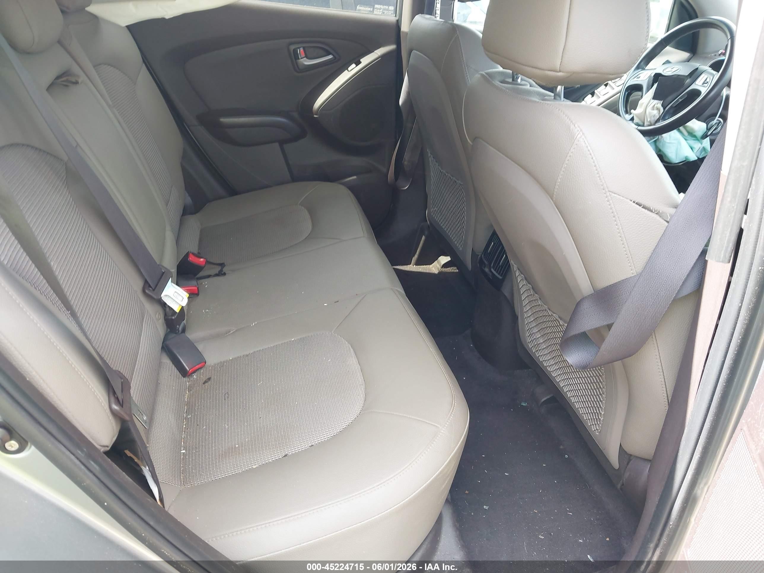 2015 Hyundai Tucson Se Silver vin: KM8JUCAG1FU080685