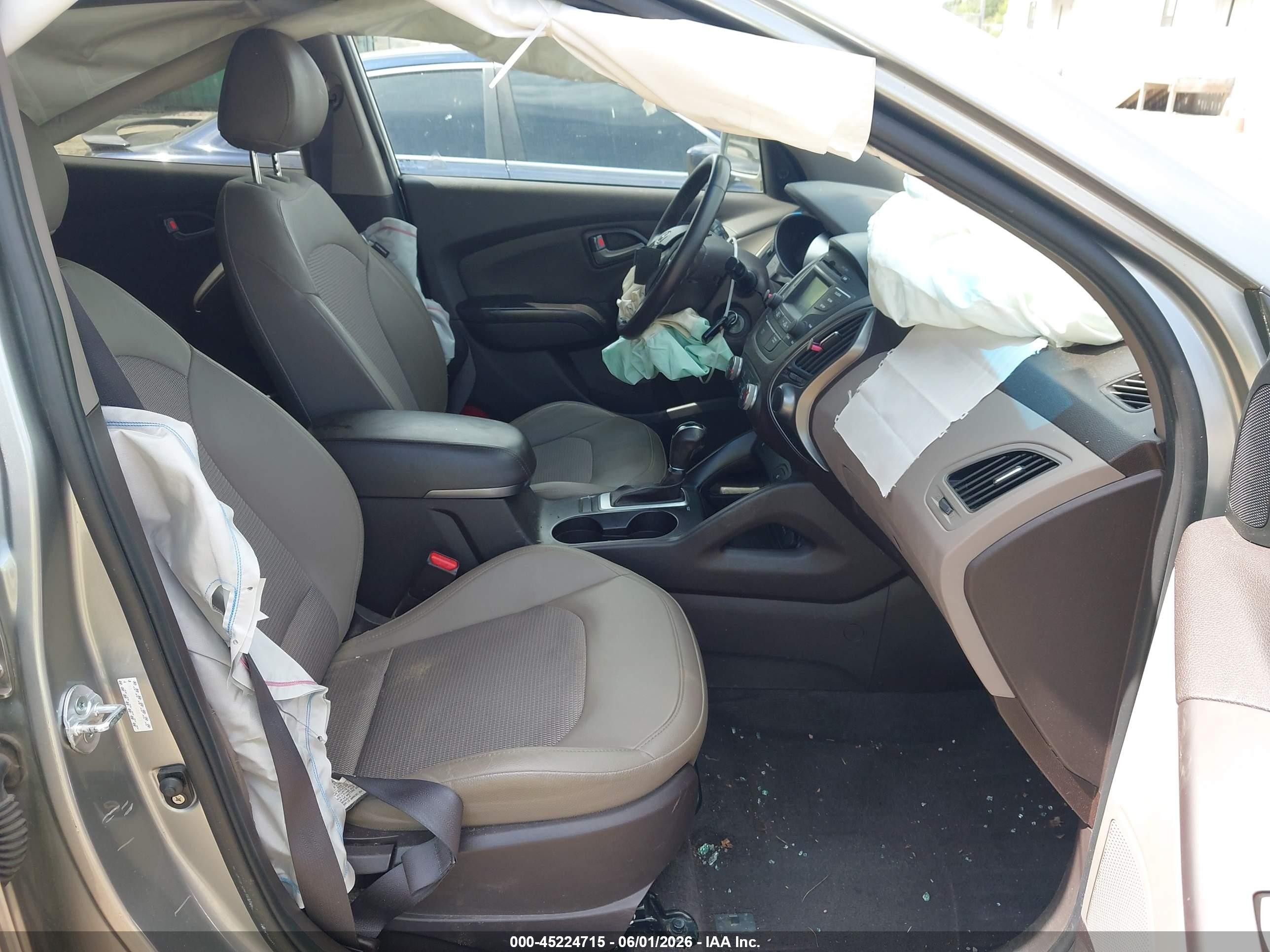 2015 Hyundai Tucson Se Silver vin: KM8JUCAG1FU080685