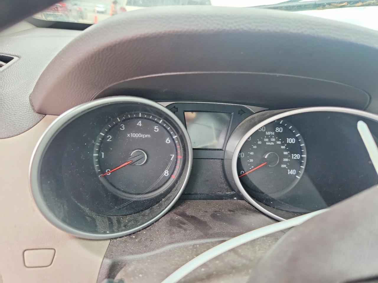2015 Hyundai Tucson Se White vin: KM8JUCAG1FU972709