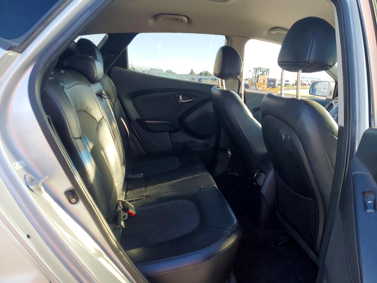 2014 Hyundai Tucson Se Silver vin: KM8JUCAG2EU878644