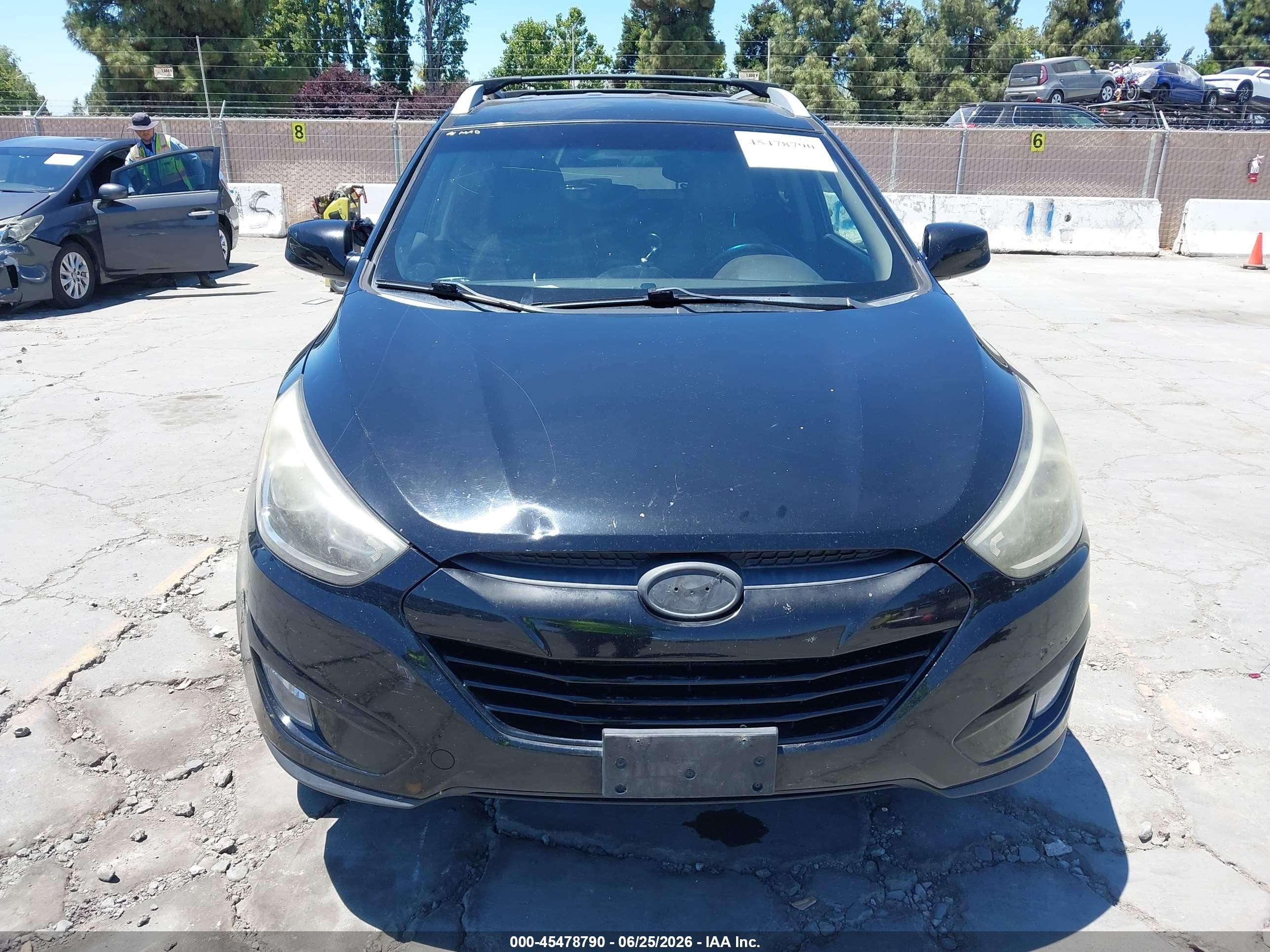 2014 Hyundai Tucson Se Black vin: KM8JUCAG2EU940737