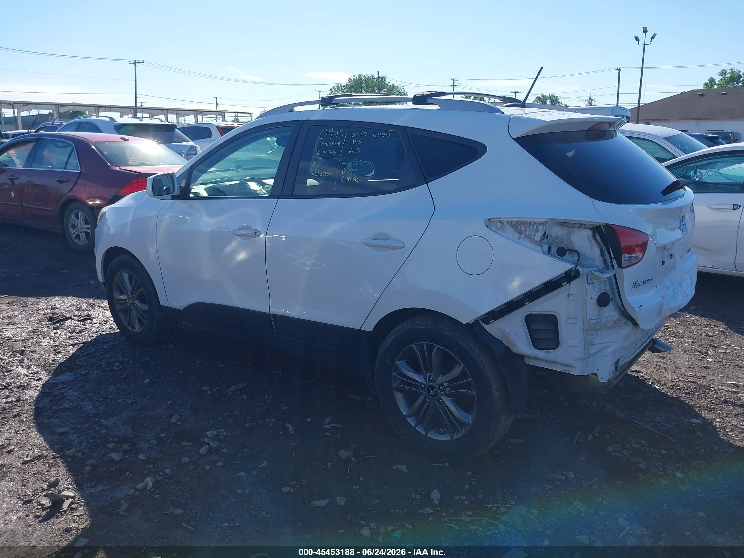 2015 Hyundai Tucson Se White vin: KM8JUCAG2FU002433