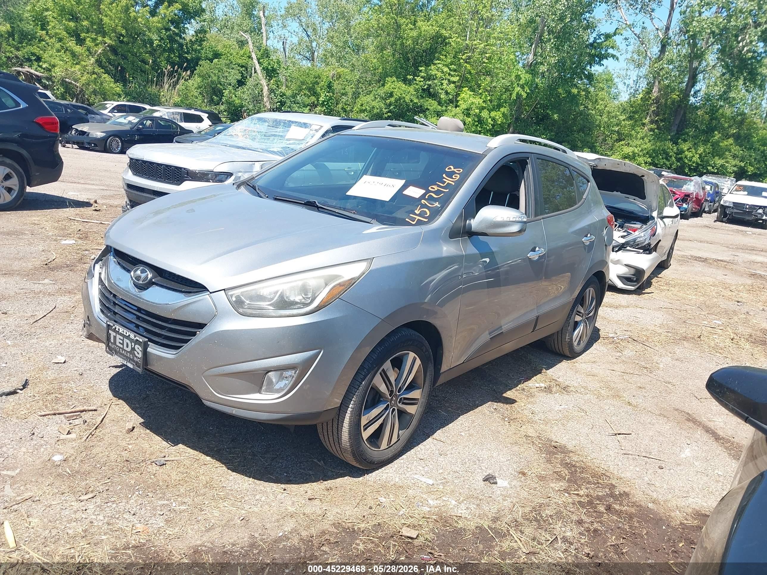 2014 Hyundai Tucson Limited Silver vin: KM8JUCAG3EU799533