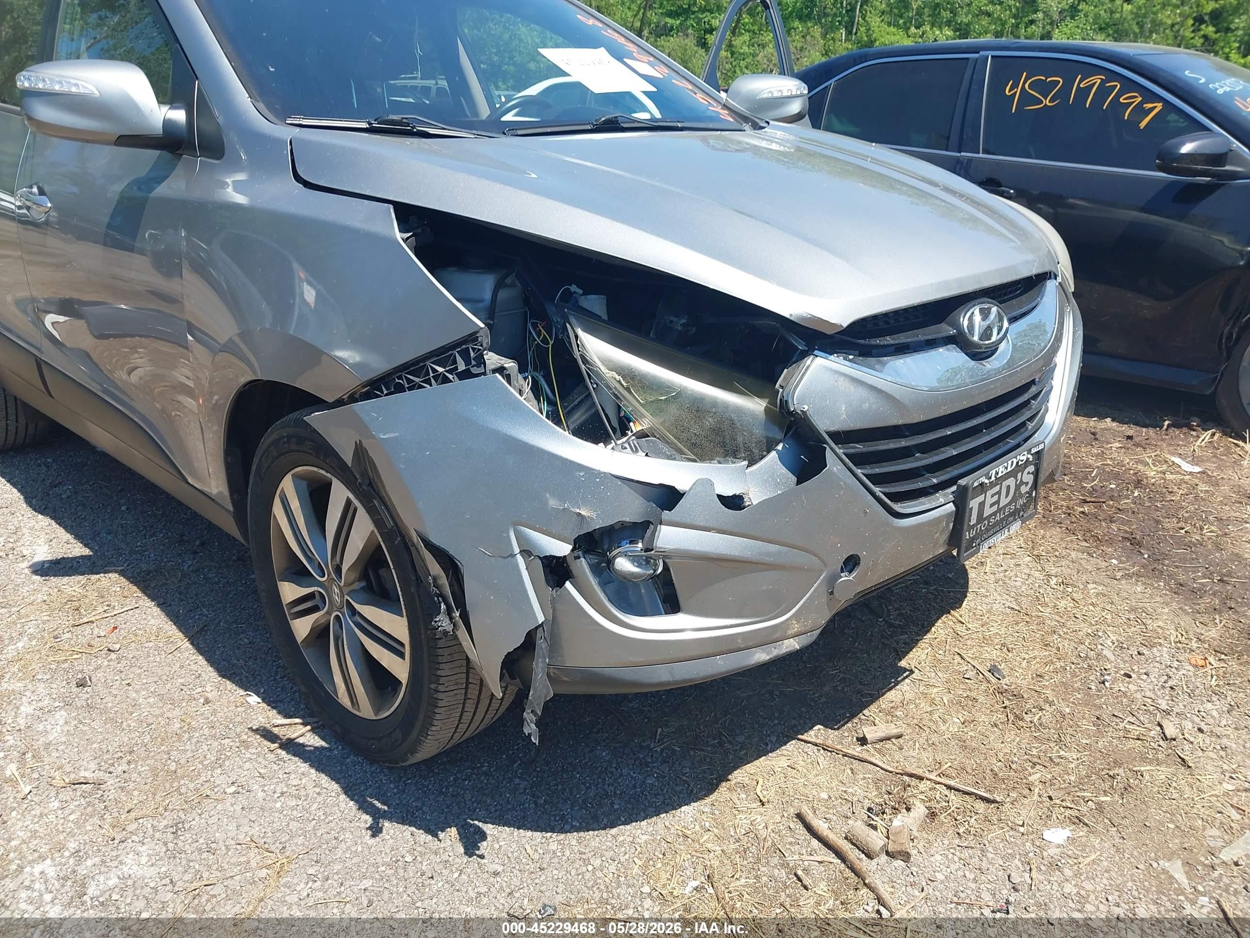 2014 Hyundai Tucson Limited Silver vin: KM8JUCAG3EU799533