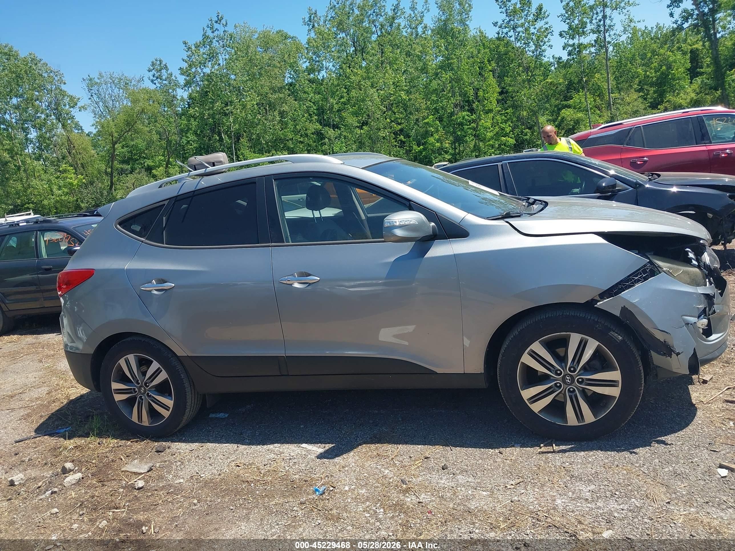 2014 Hyundai Tucson Limited Silver vin: KM8JUCAG3EU799533