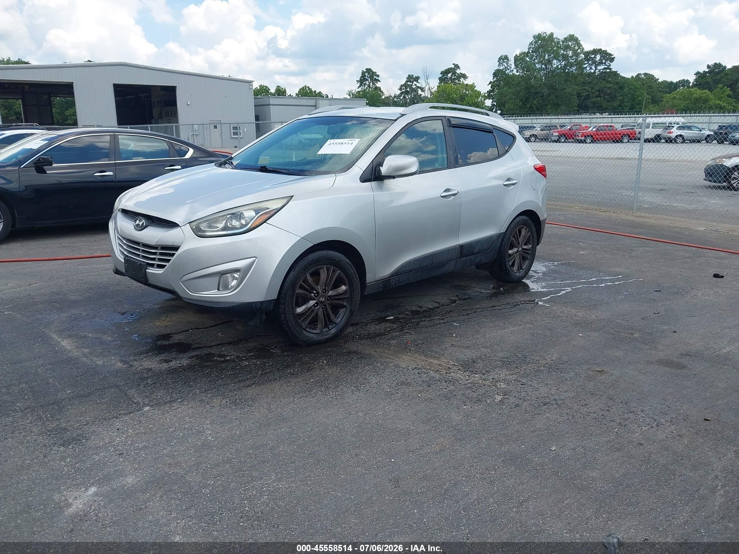 2015 Hyundai Tucson Se Серебряный vin: KM8JUCAG4FU048734